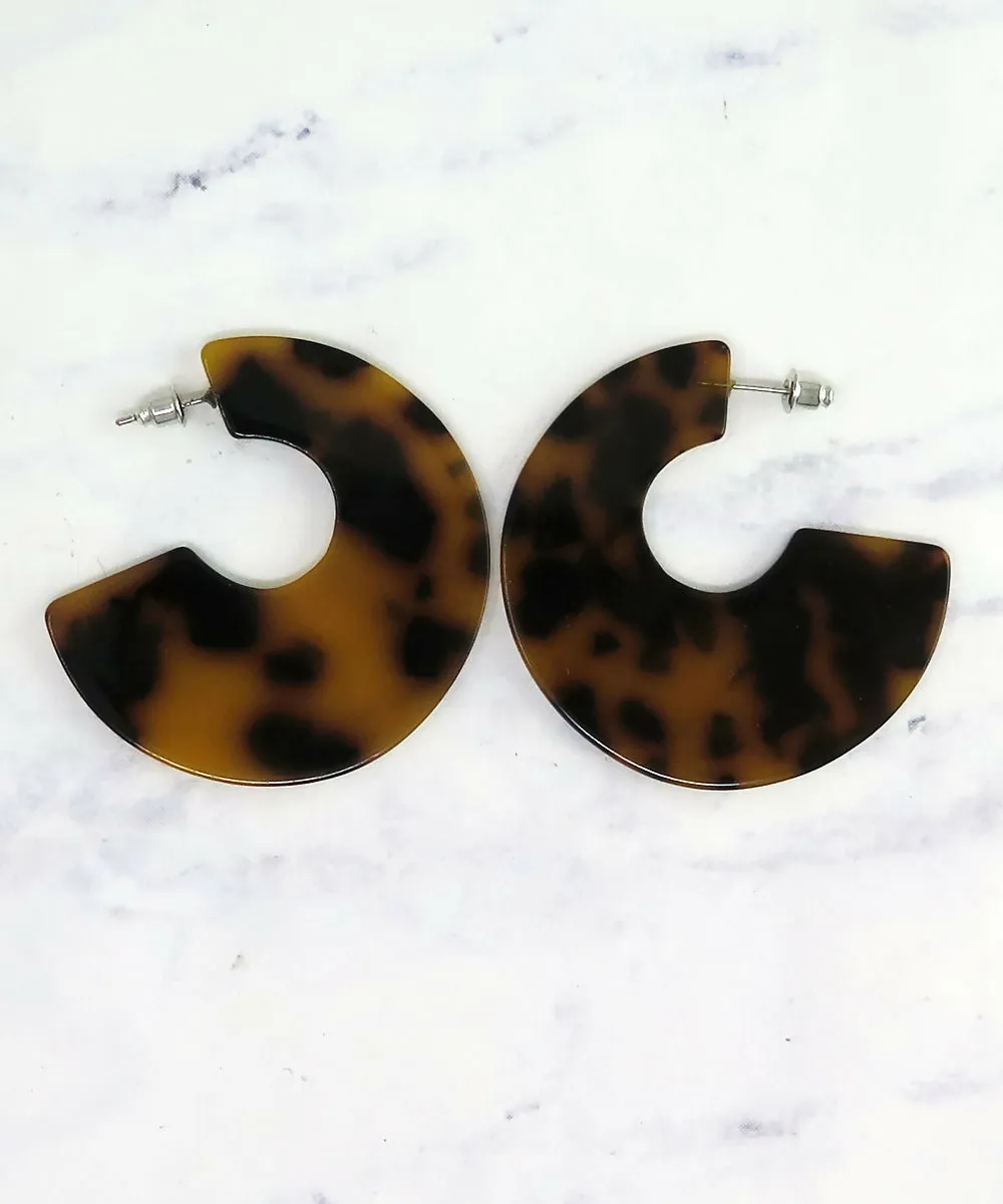 Lucite Tortoise Shell Hoop Earrings sold by Roxie’s Picks product image thumbnail 3