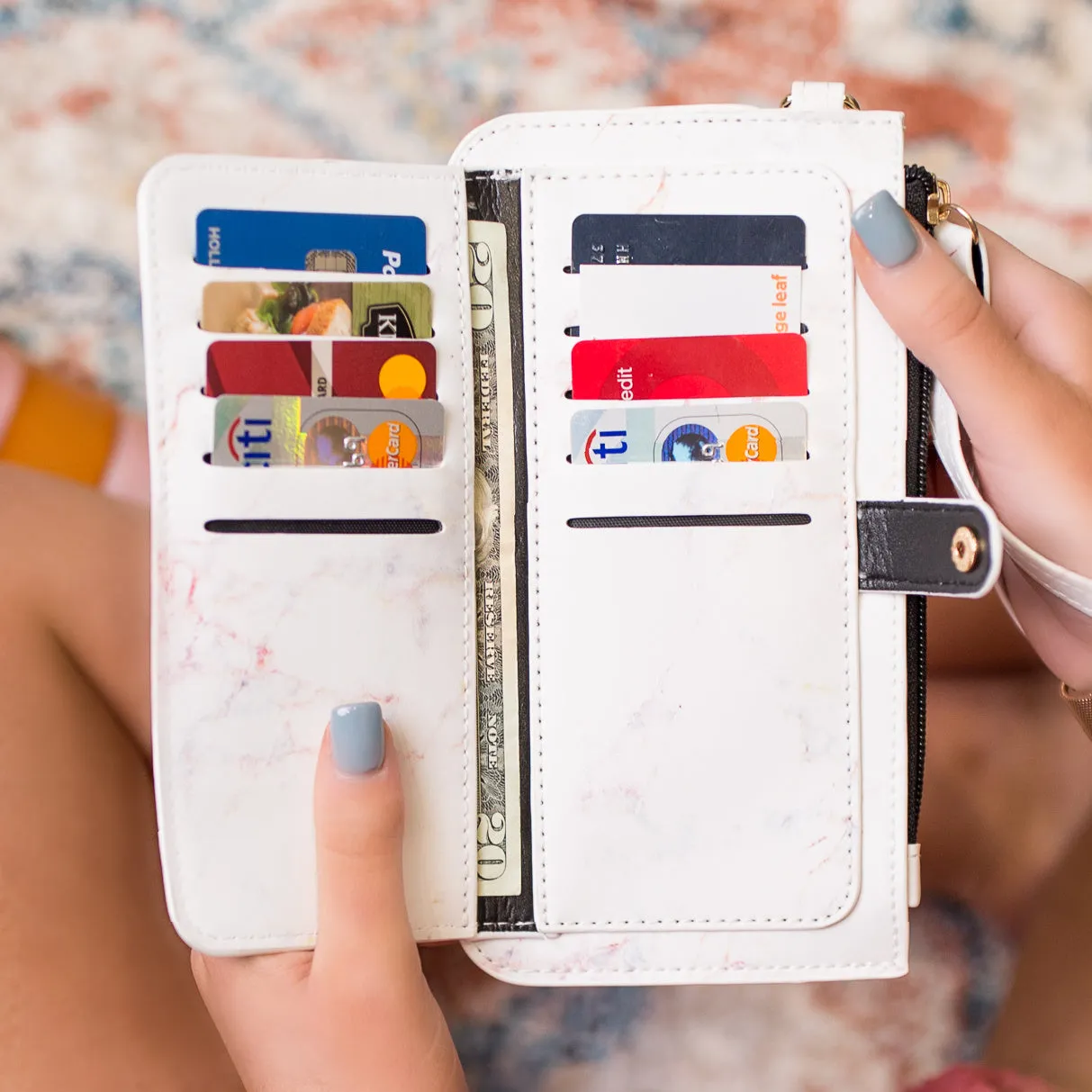 Bella Wristlet Credit Card Zipper Wallet sold by Roxie’s Picks product image thumbnail 3