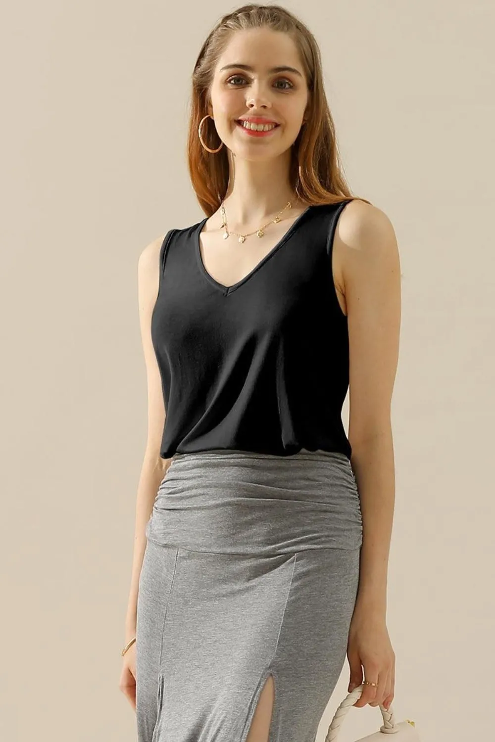 V-Neck Curved Hem Tank in 10 Colors sold by Roxie’s Picks product image thumbnail 5