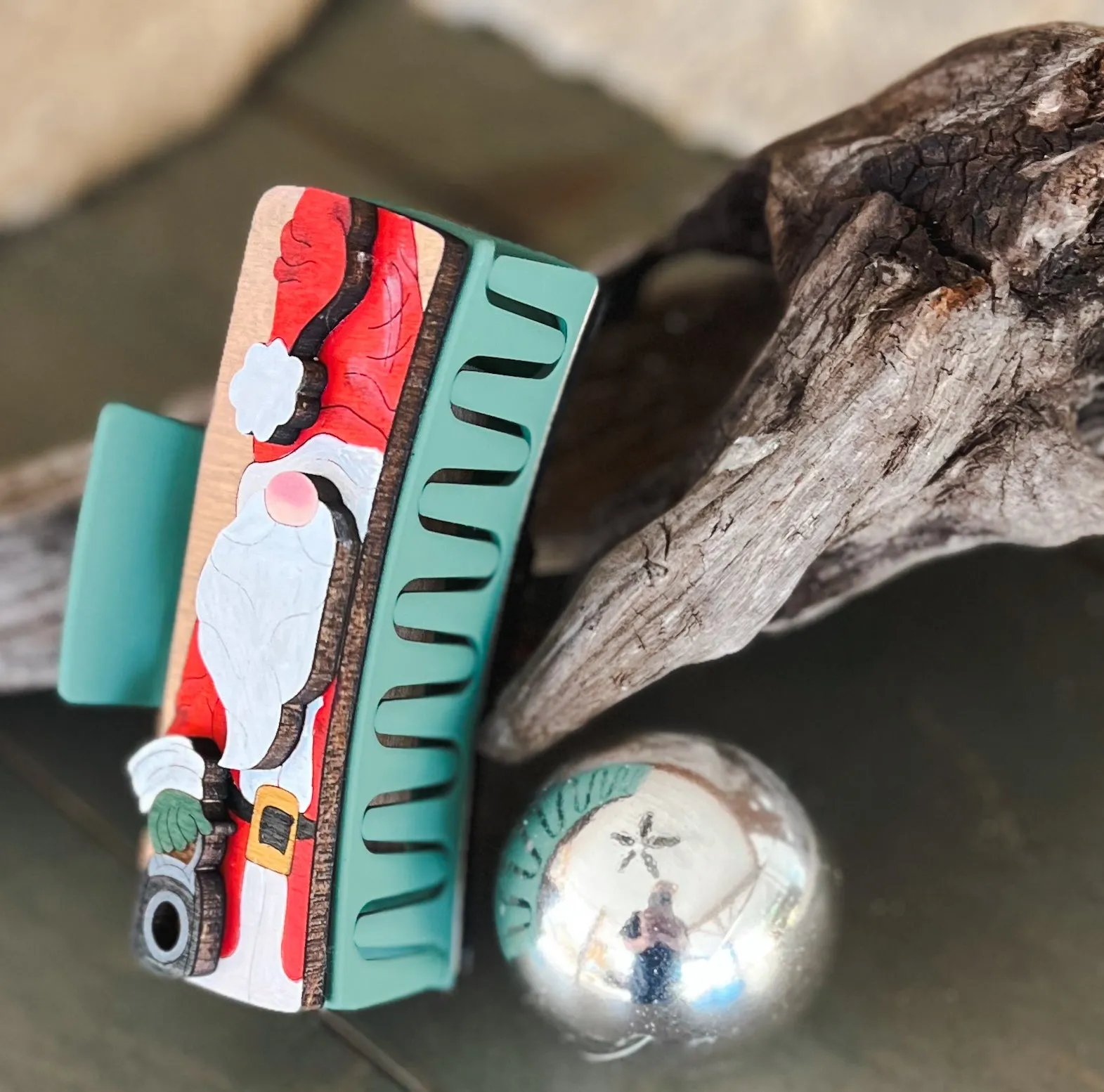 Santa Claus Christmas Hair Claw Clip – Hand-Painted Wooden Design (4 Inches) sold by Roxie’s Picks product image thumbnail 5