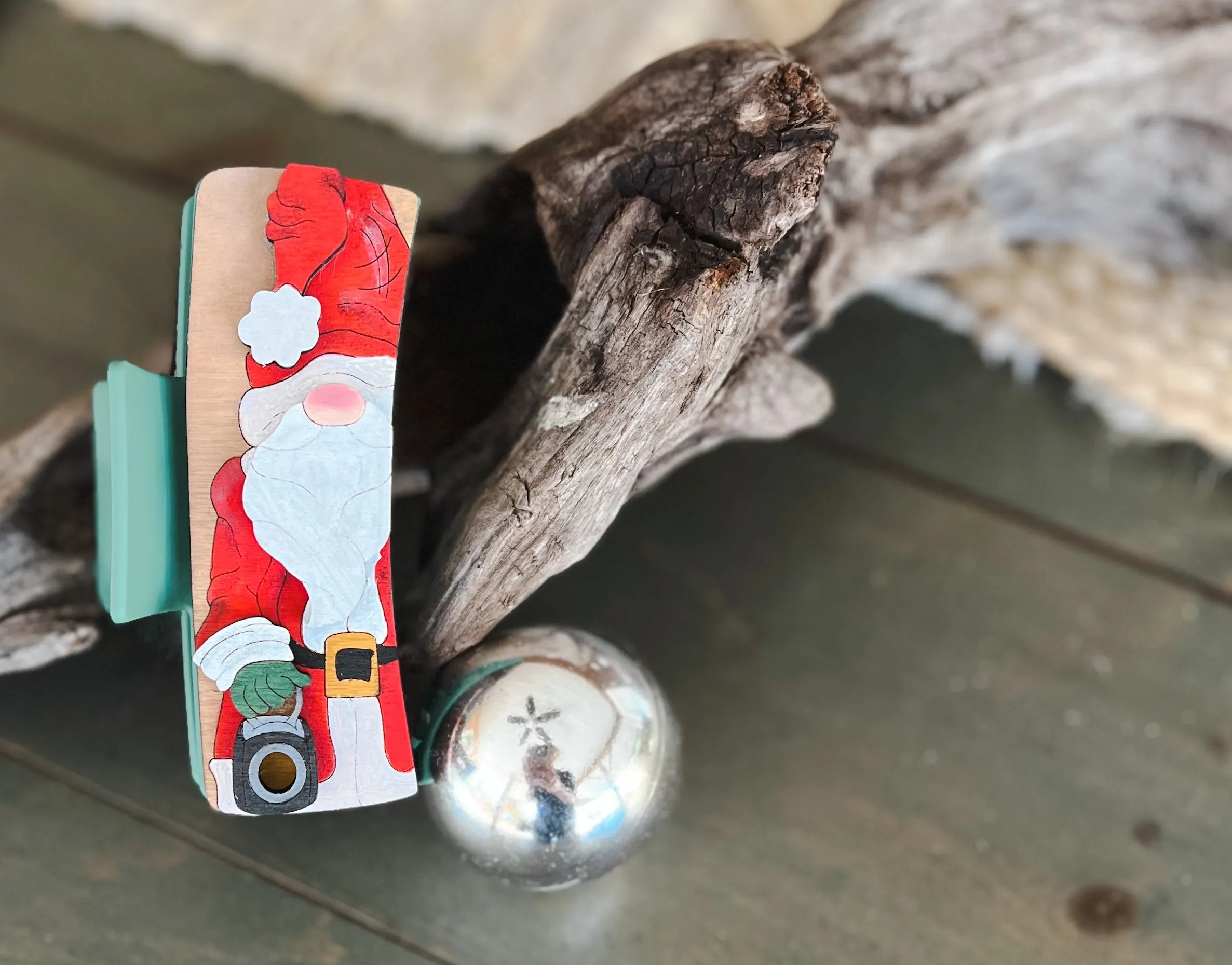 Santa Claus Christmas Hair Claw Clip – Hand-Painted Wooden Design (4 Inches) sold by Roxie’s Picks product image thumbnail 3