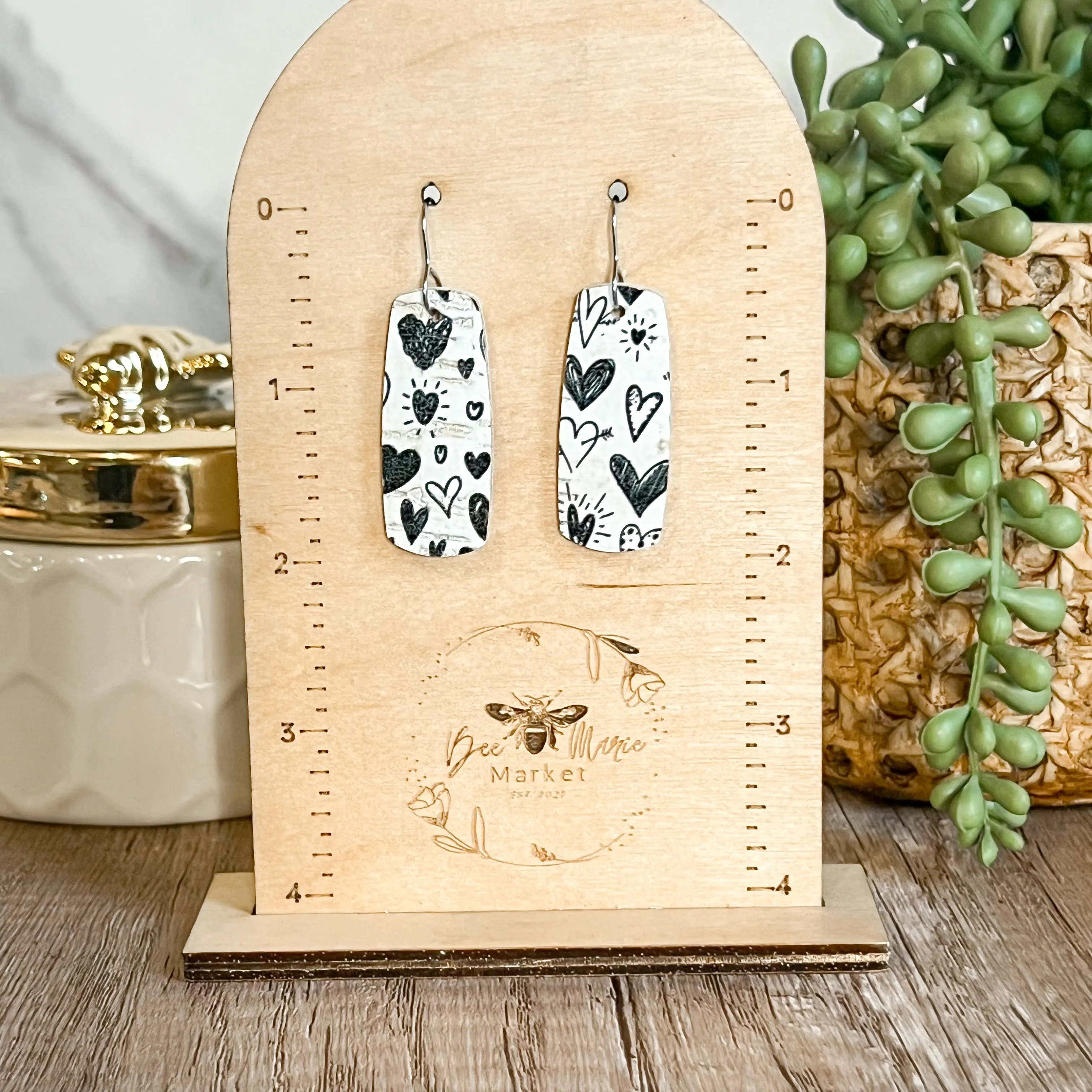 Amanda Black & White Heart Bar Earrings sold by Roxie’s Picks product image thumbnail 4