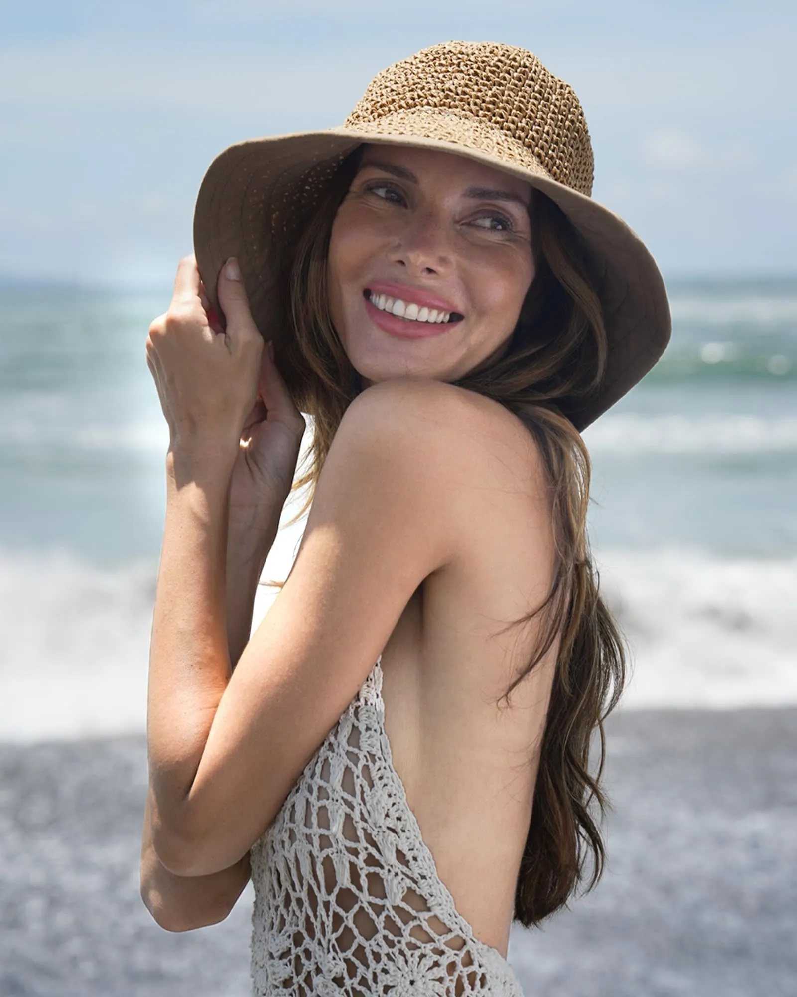 FURTALK Summer Straw Beach Sun Hats for Women UPF 50 Floppy Wide Brim Travel Bucket Hat Foldable Packable sold by Roxie’s Picks product image thumbnail 3