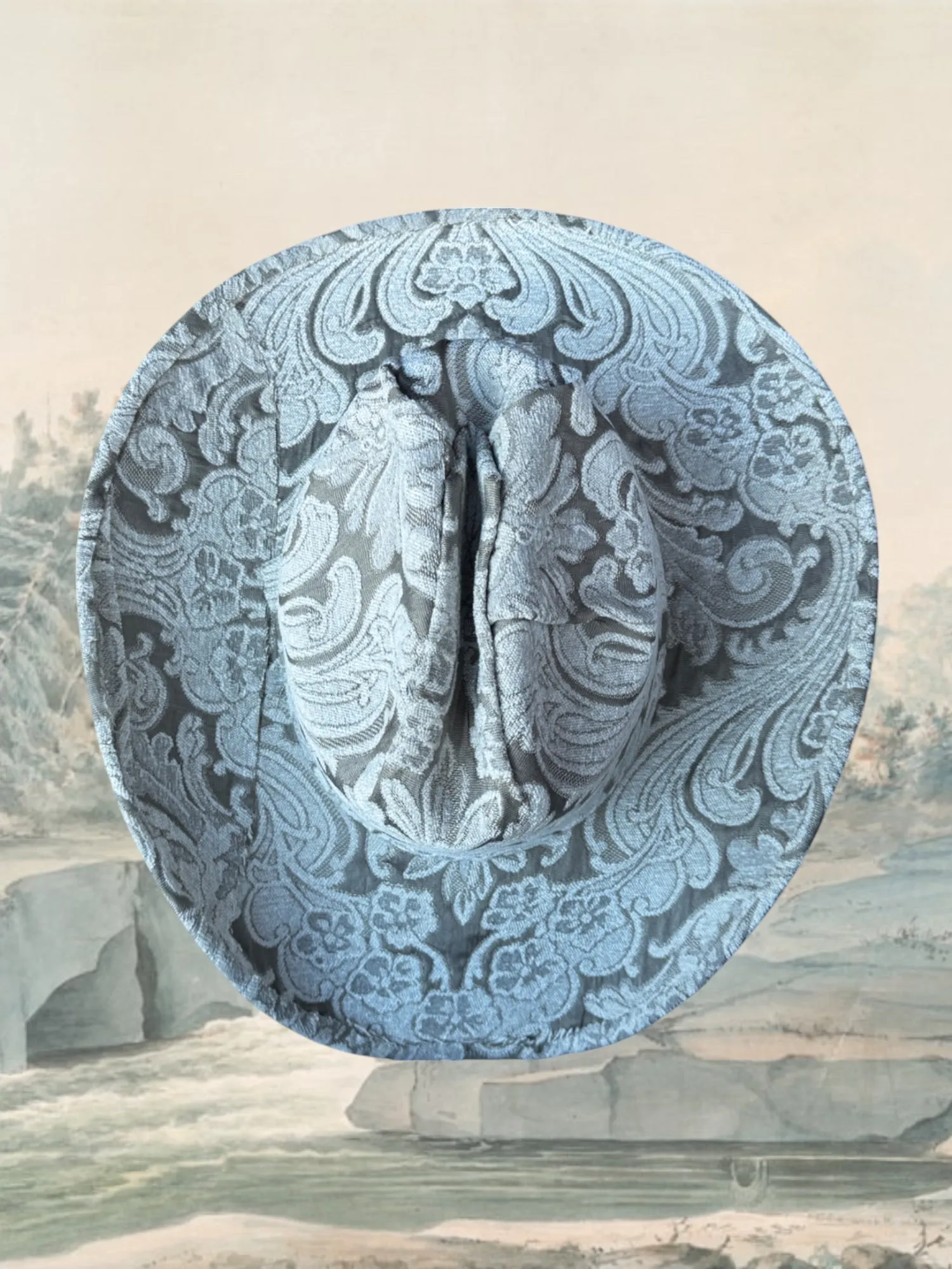 Gilded Frost sold by Zandria product image thumbnail 4