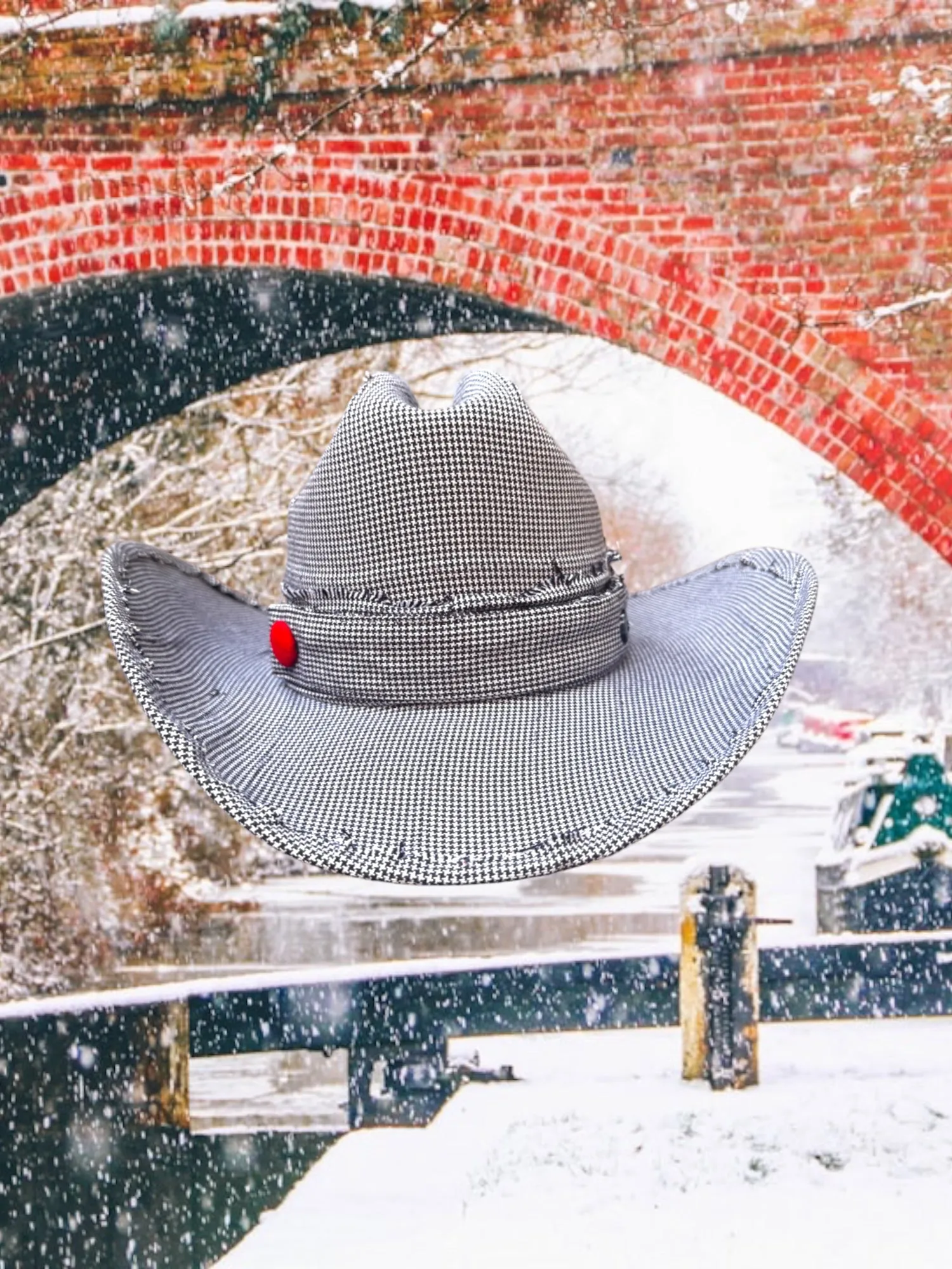 Troubadour sold by Zandria