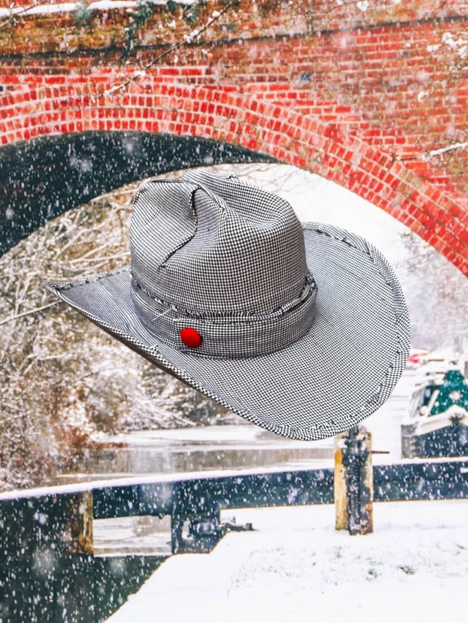 Troubadour sold by Zandria product image thumbnail 2