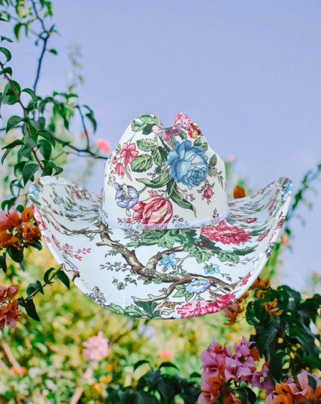 Aphrodite sold by Zandria