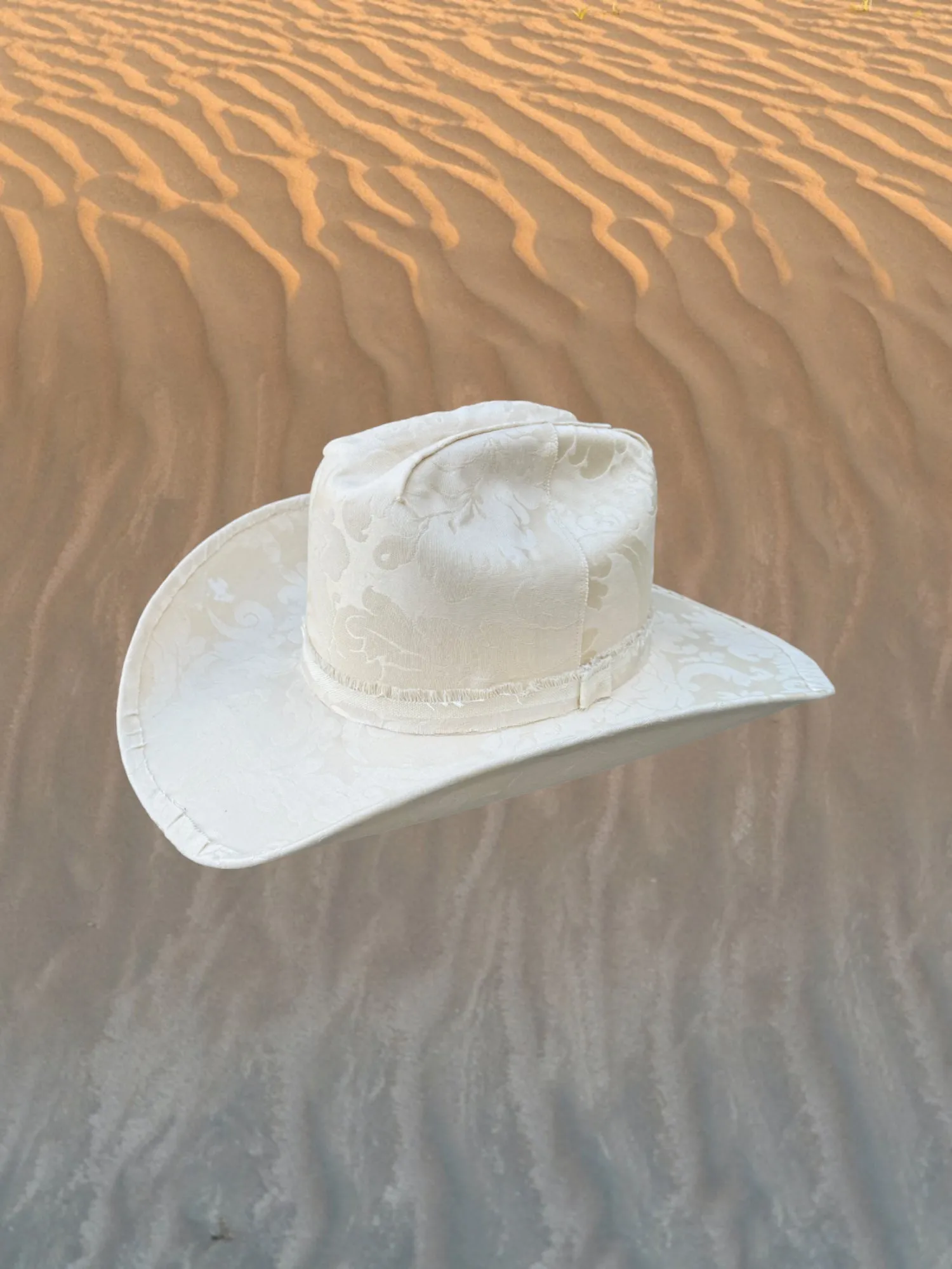 Chantilly sold by Zandria product image thumbnail 4