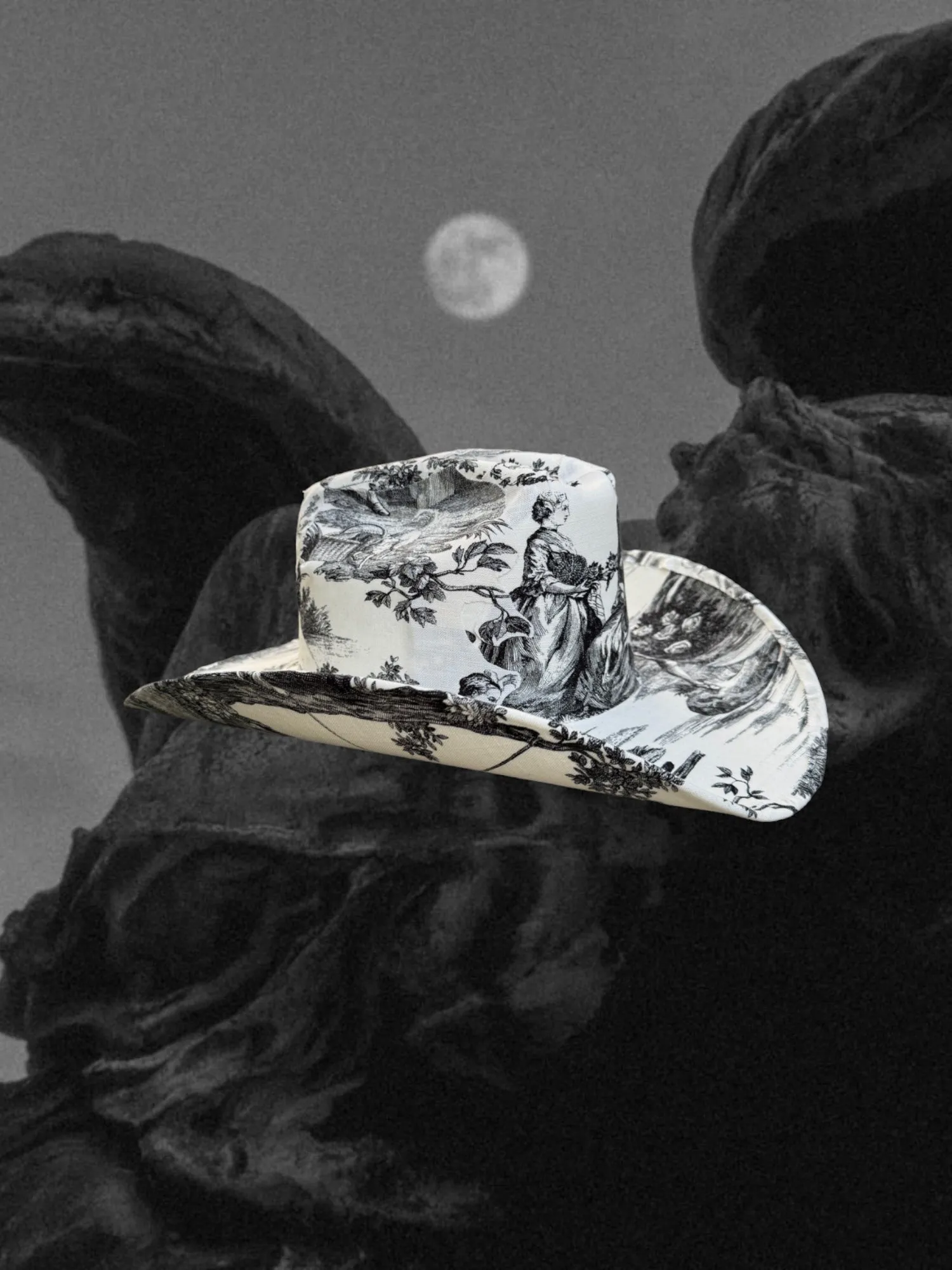 Noir Toile sold by Zandria product image thumbnail 3