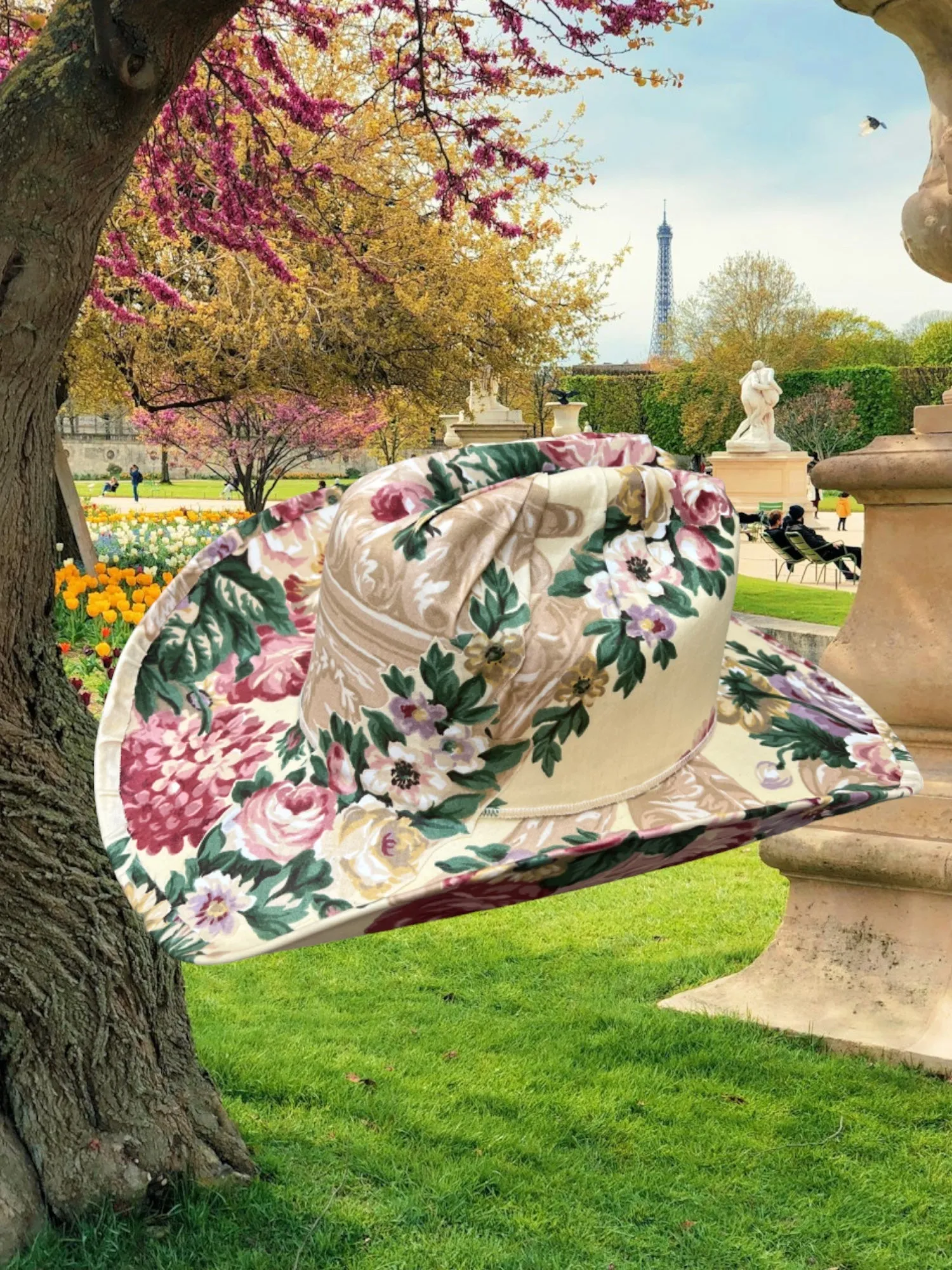 Tuileries sold by Zandria product image thumbnail 3