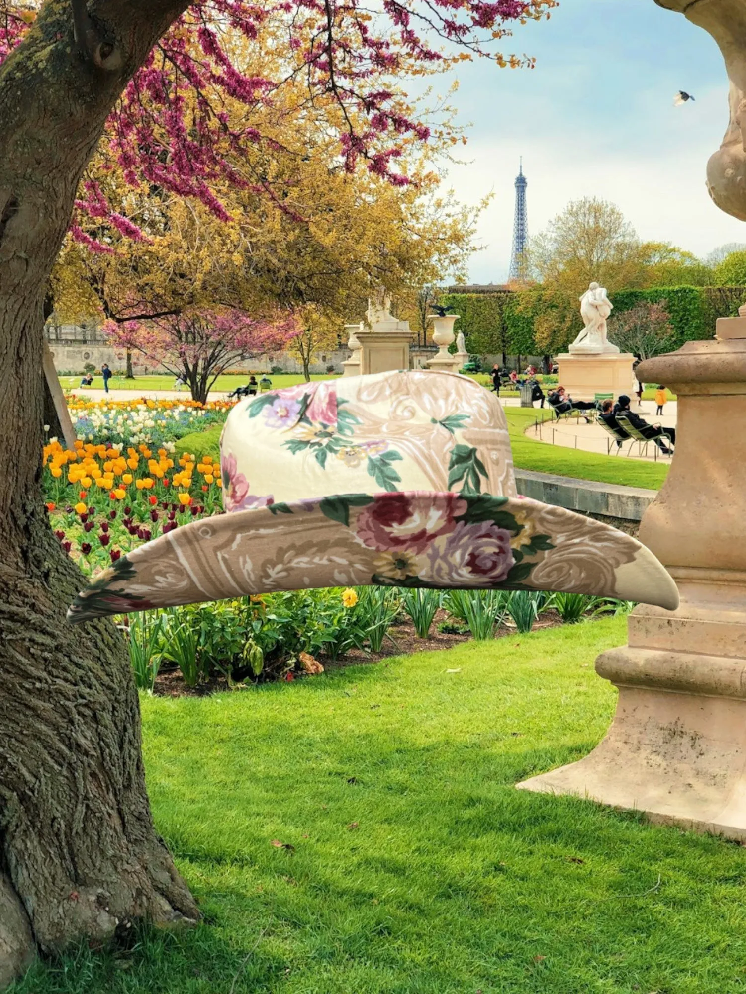 Tuileries sold by Zandria product image thumbnail 2