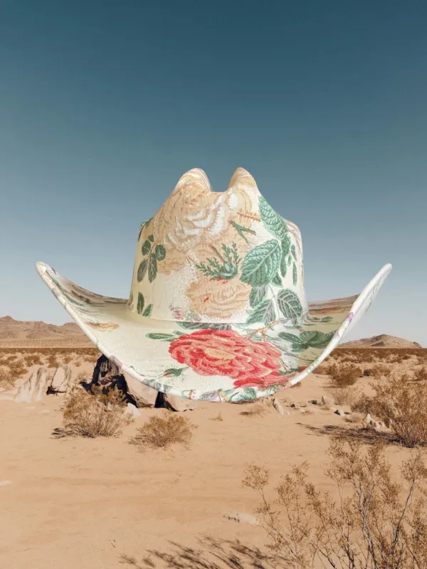 Mesa Muse sold by Zandria