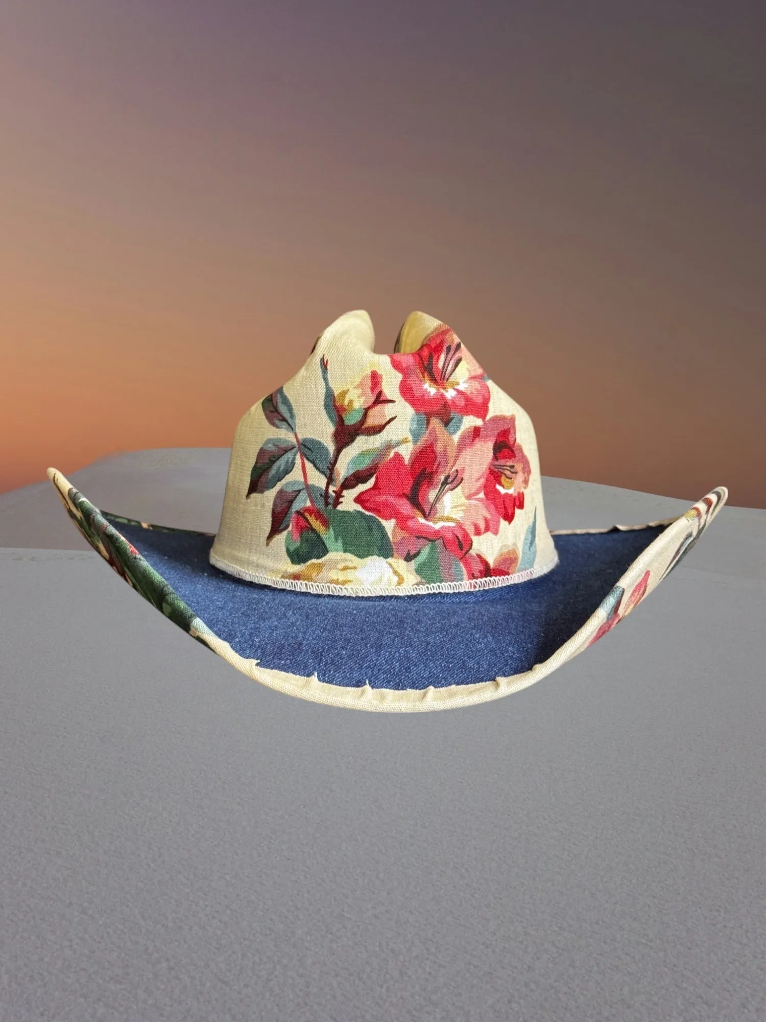 Western Glow sold by Zandria