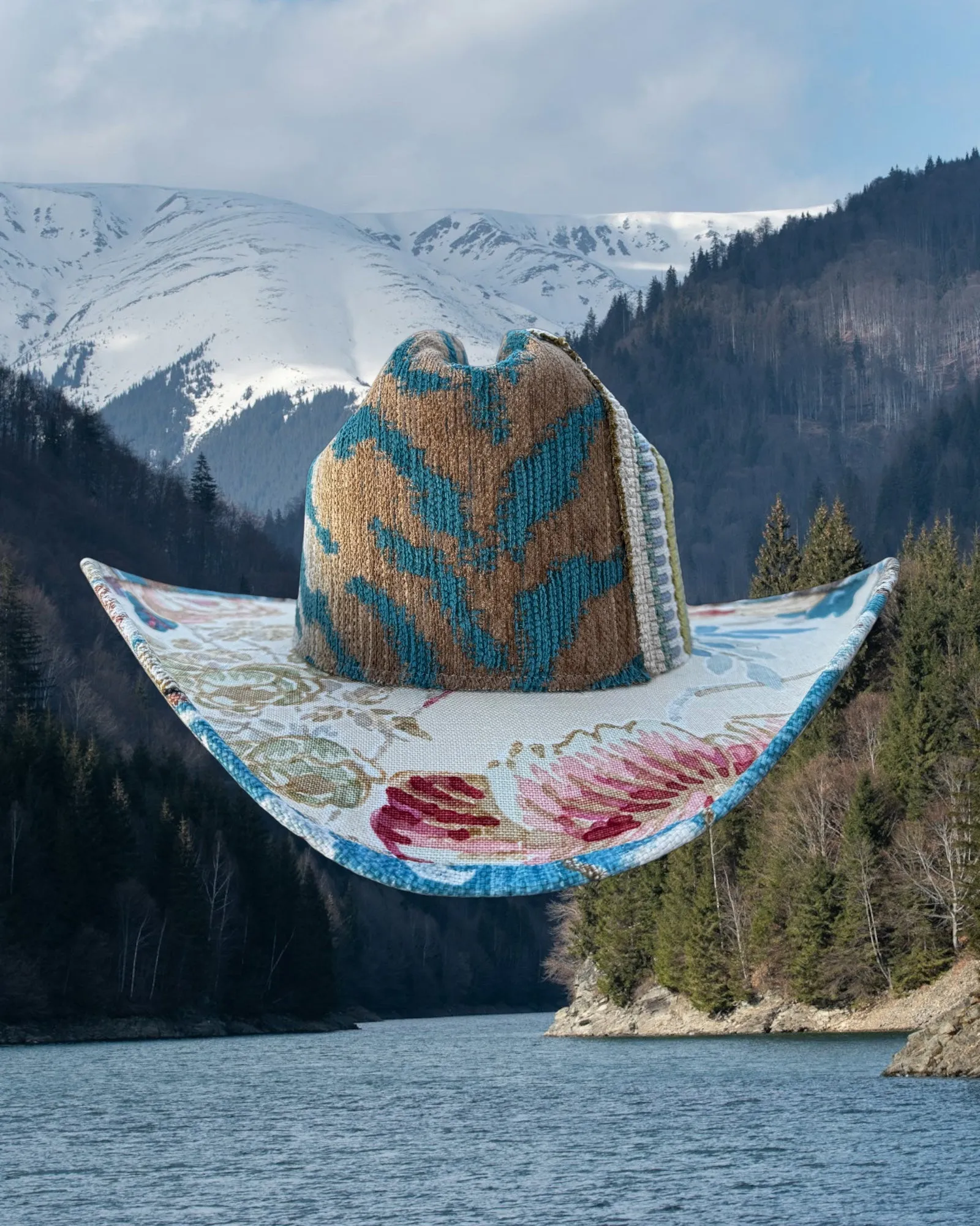 Turquoise Axis sold by Zandria