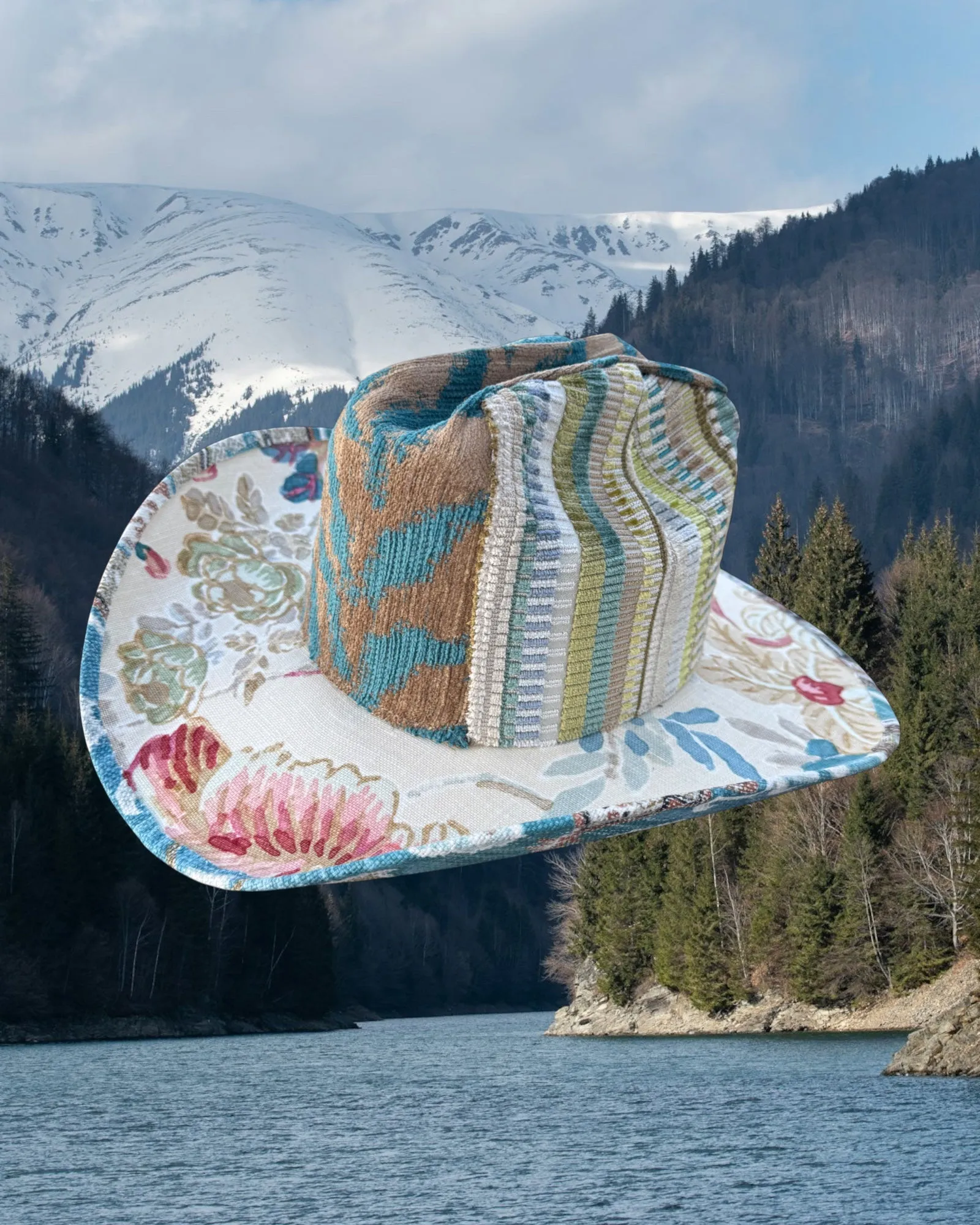 Turquoise Axis sold by Zandria product image thumbnail 3