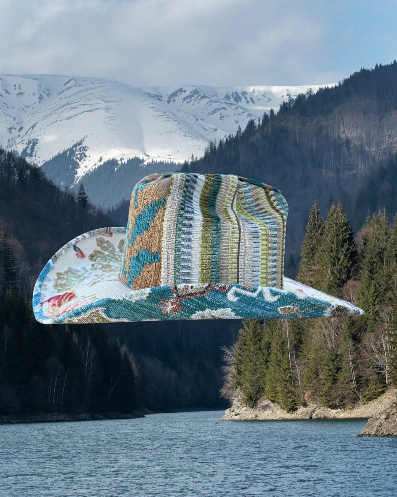 Turquoise Axis sold by Zandria product image thumbnail 2