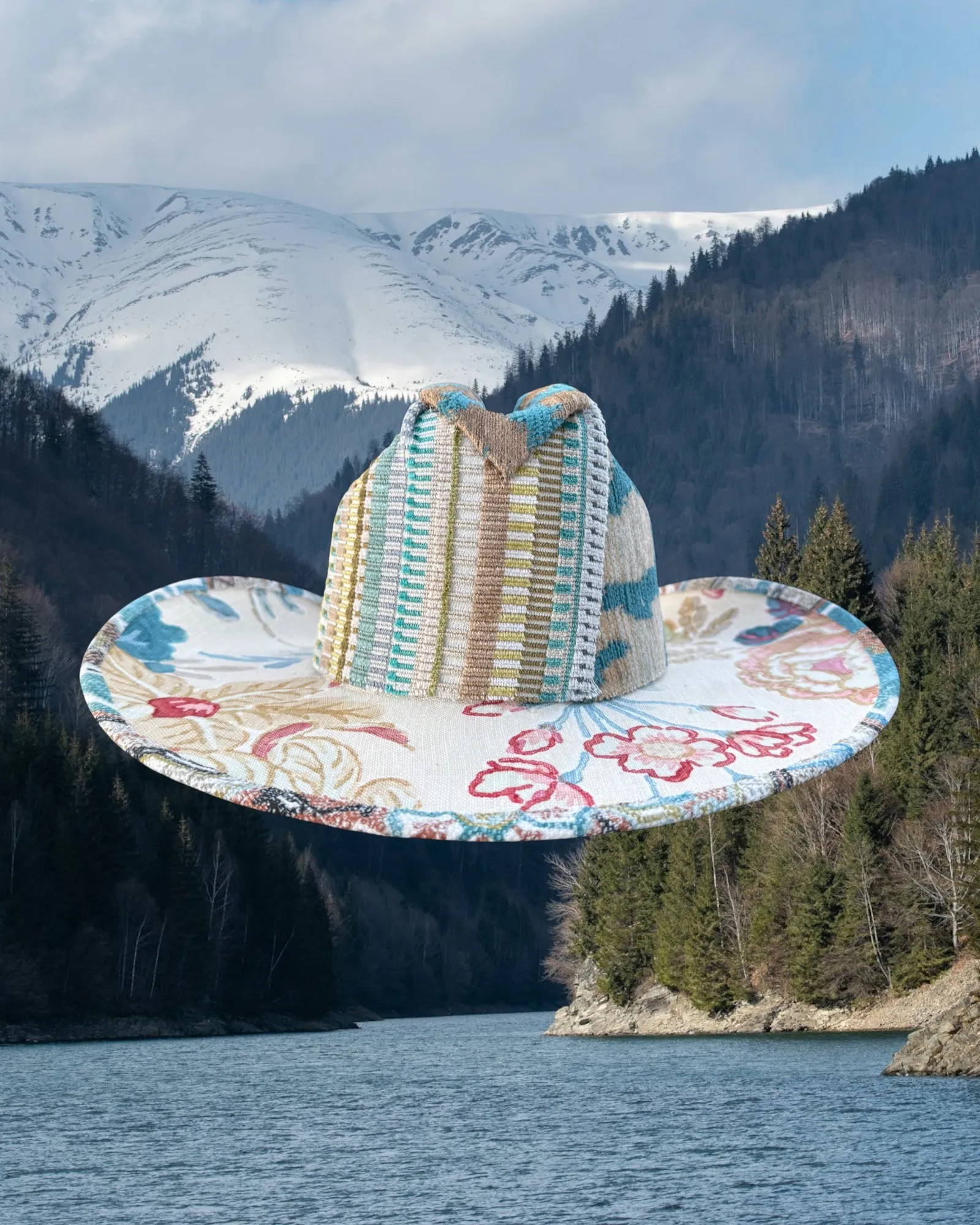 Turquoise Axis sold by Zandria product image thumbnail 4