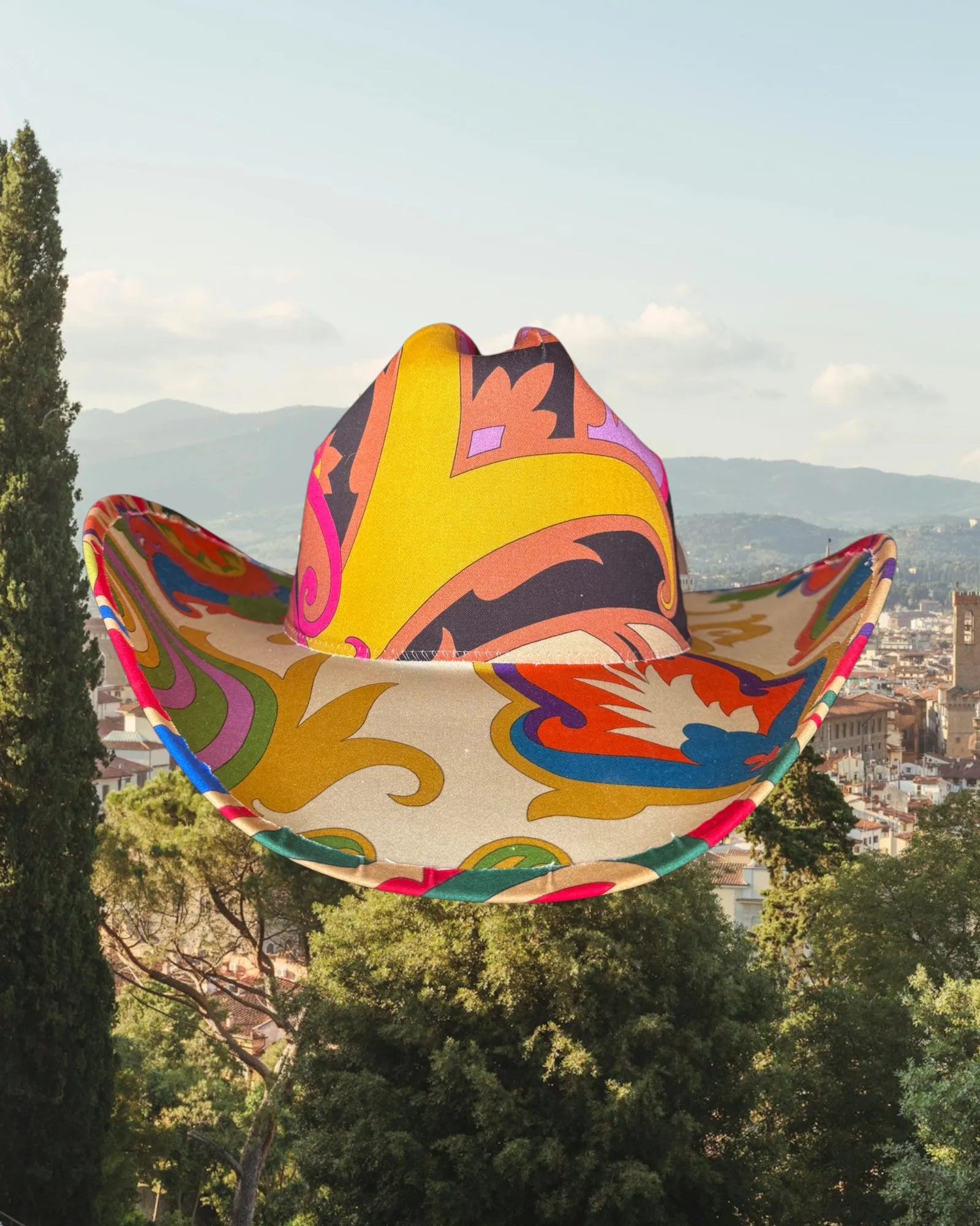 Villa Chromatica sold by Zandria