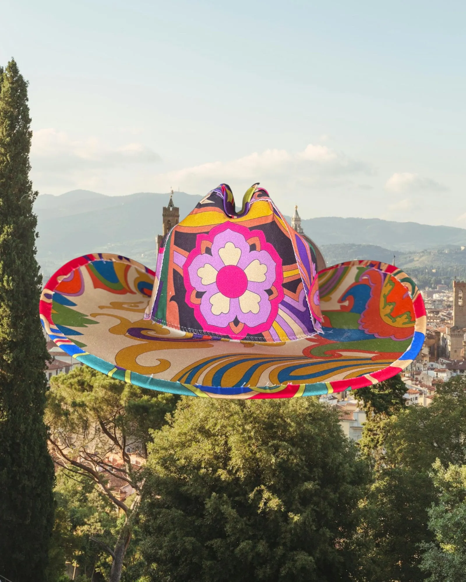 Villa Chromatica sold by Zandria product image thumbnail 4