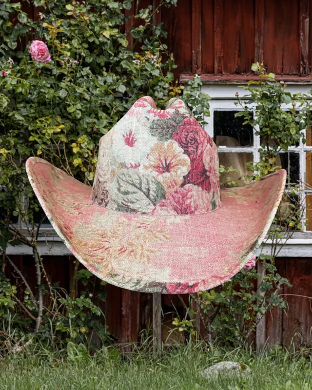 Rosewater sold by Zandria