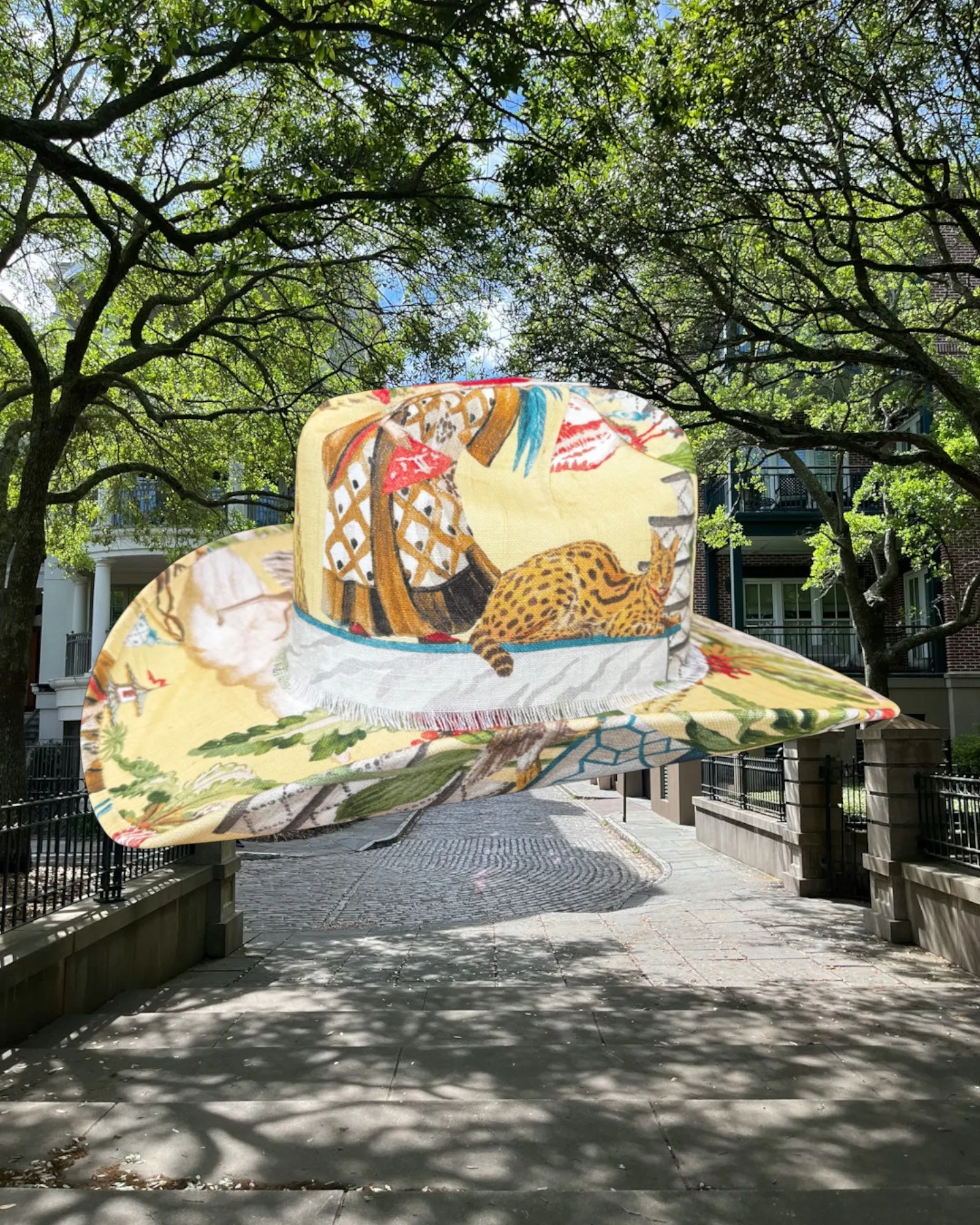 Drawing Room Butter sold by Zandria product image thumbnail 2