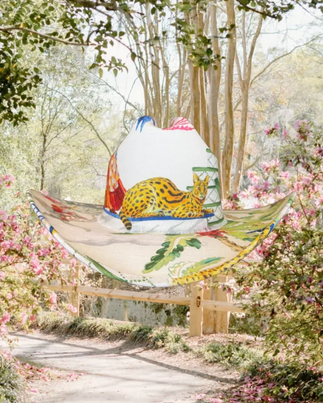 Drawing Room Milk sold by Zandria