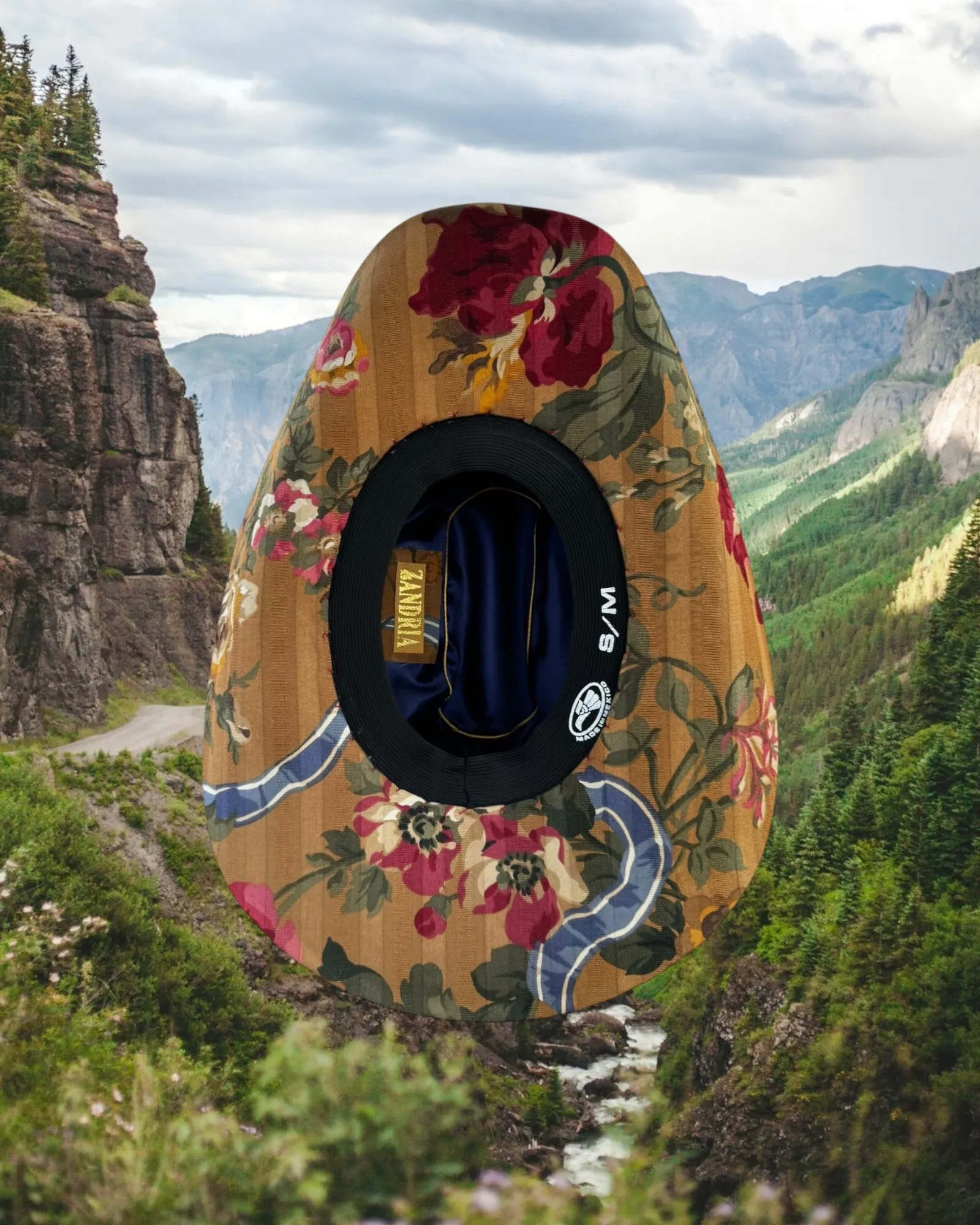 Amber Conservatory sold by Zandria product image thumbnail 5