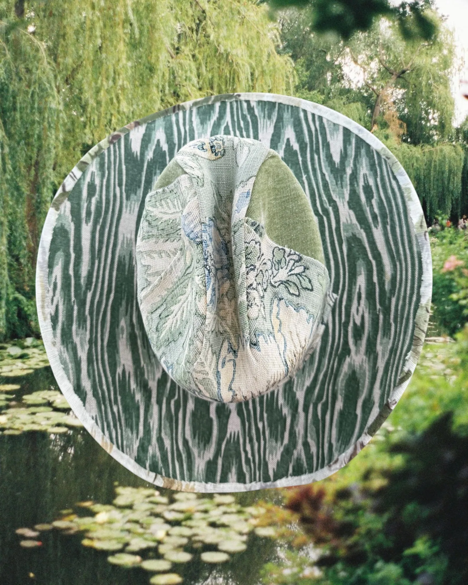 Willow Room sold by Zandria product image thumbnail 5