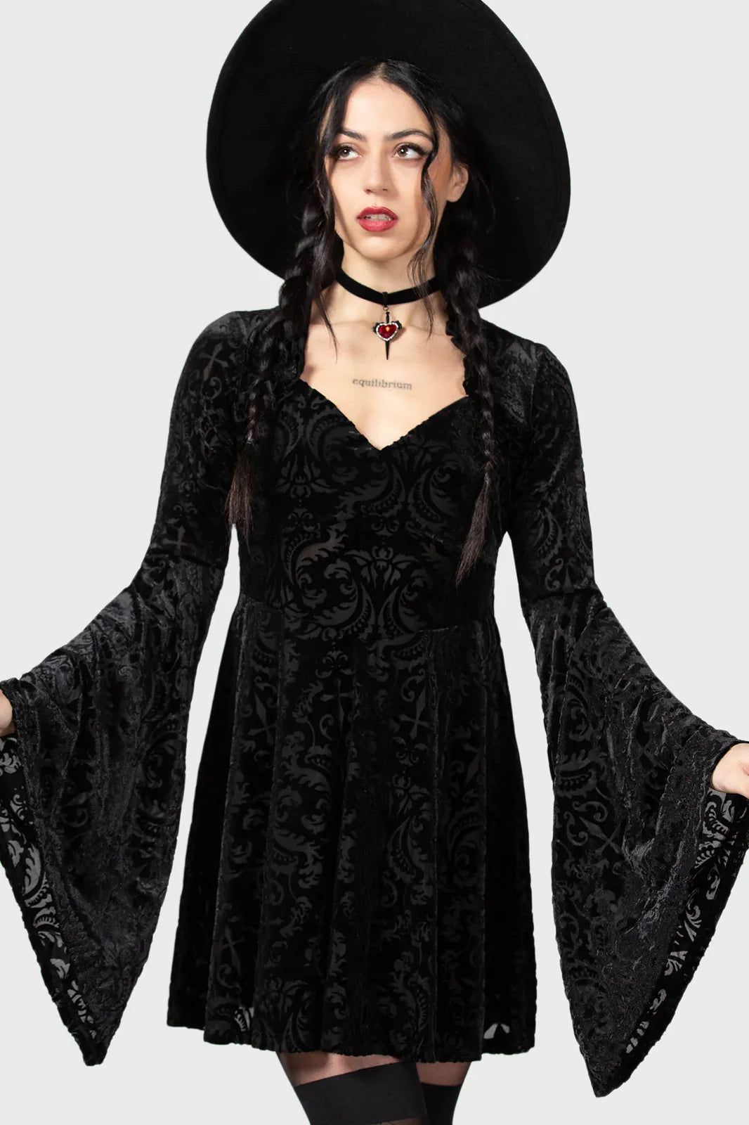 Lady of Sorrows Dress sold by Vampire Freaks product image thumbnail 4