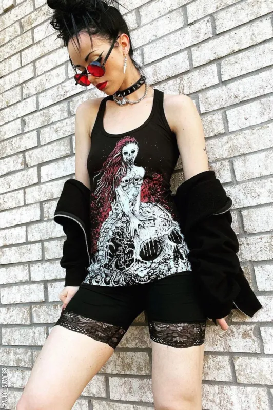 Slaughtering Siren T-shirt sold by Vampire Freaks
