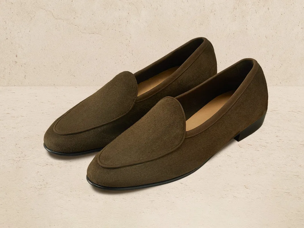 Sagan Classic Loafers in Olivine Green Asteria Suede made by Baudoin & Lange