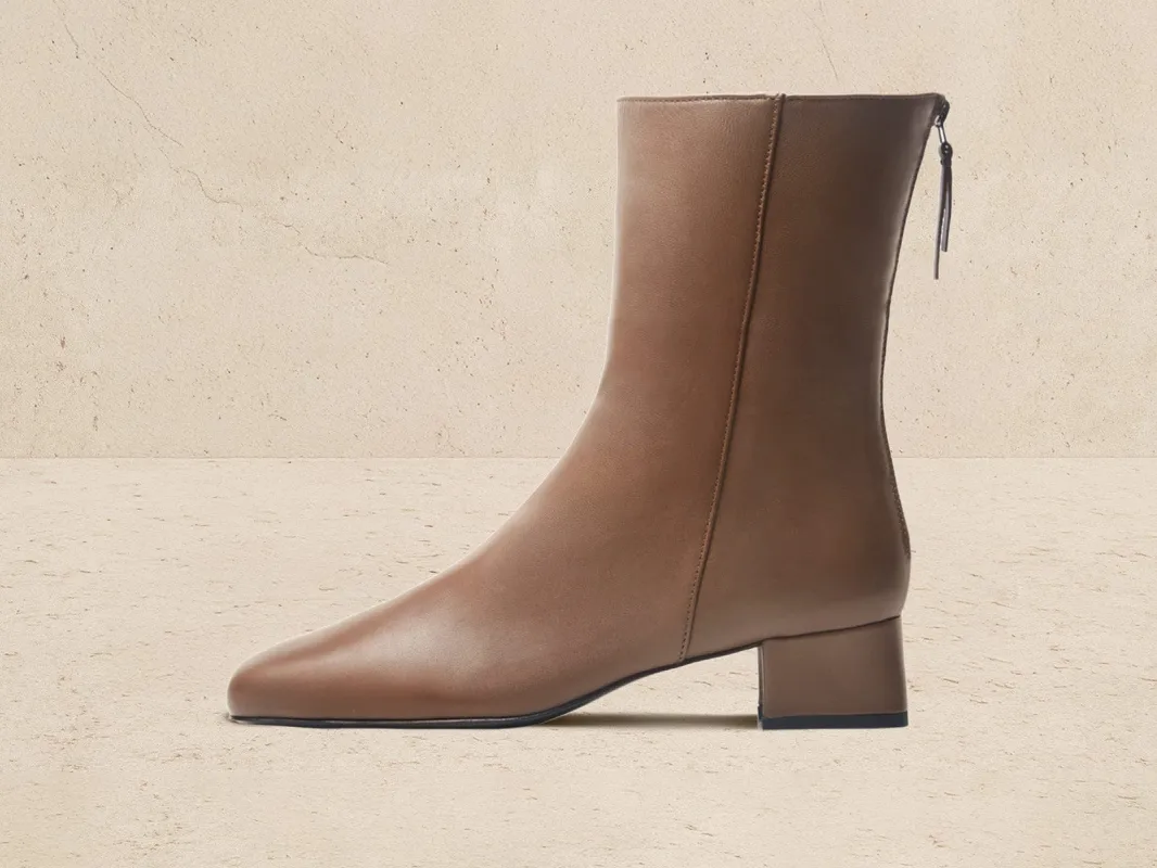 Debbie Boots in Brown Nappa sold by Baudoin & Lange