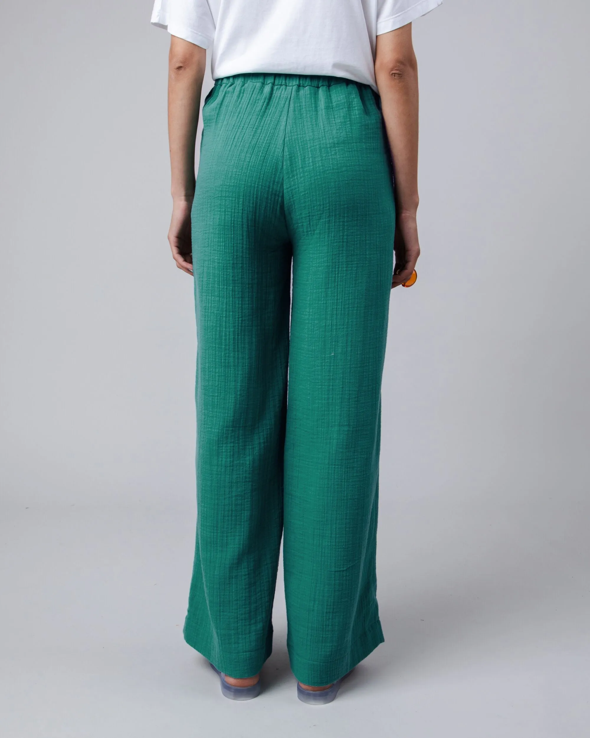 Bubble Wide Leg Pants Green sold by Brava Fabrics product image thumbnail 4