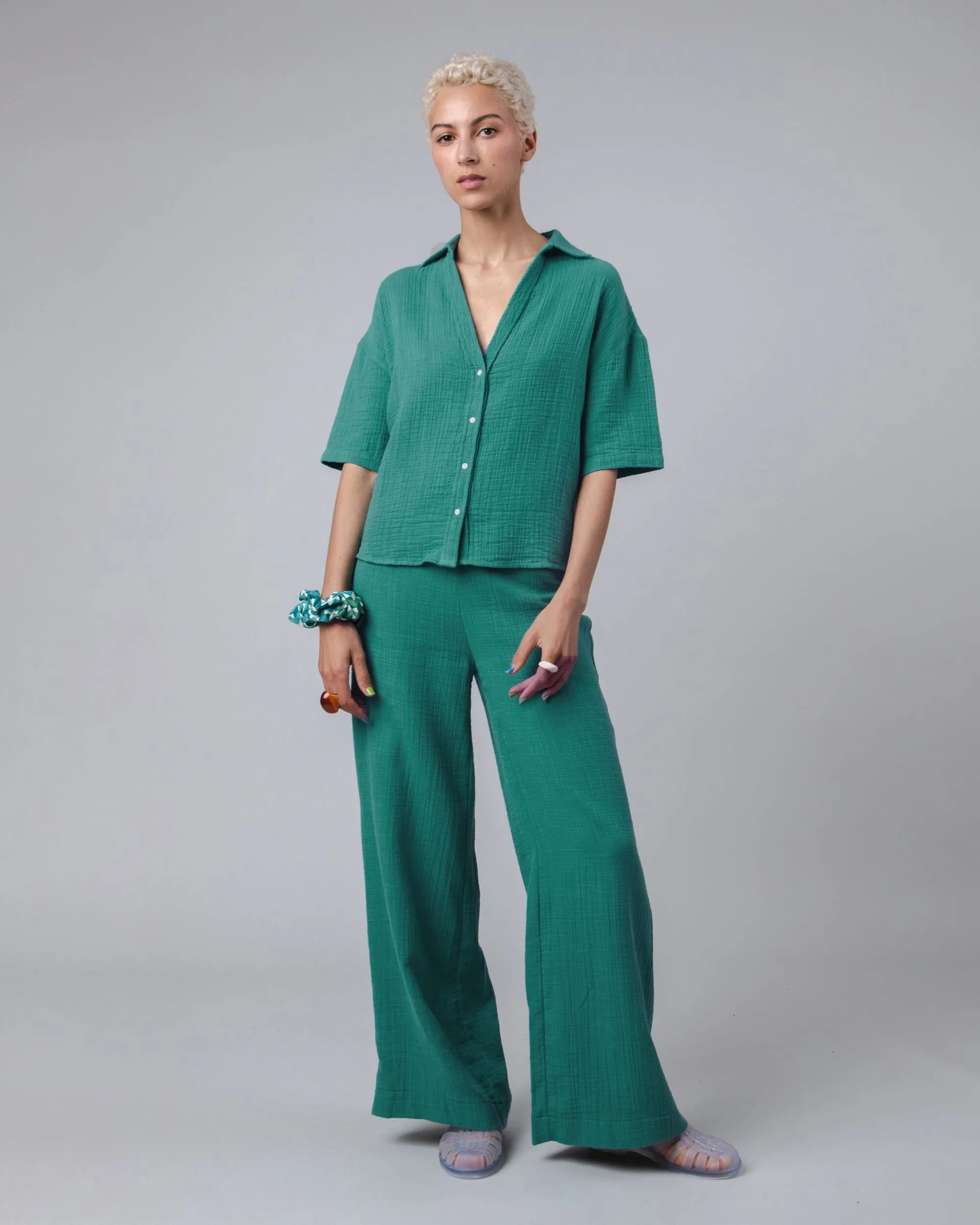 Bubble Wide Leg Pants Green sold by Brava Fabrics product image thumbnail 2