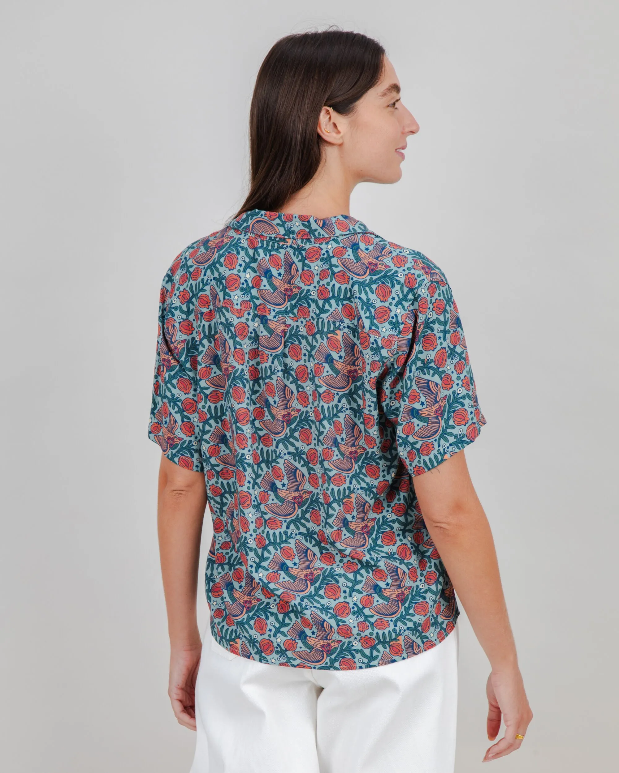Asis Percales Passerine Aloha Blouse Mist sold by Brava Fabrics product image thumbnail 5