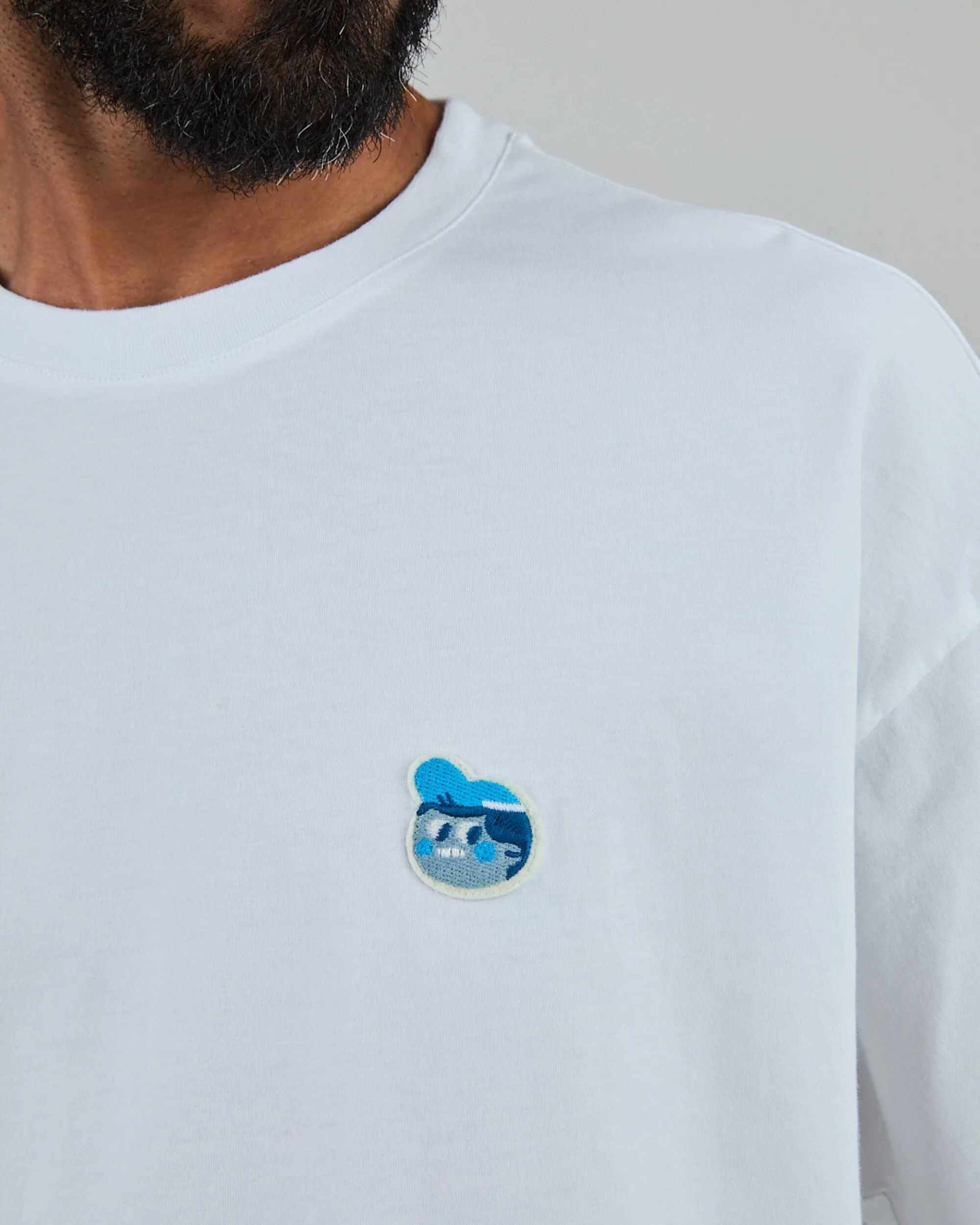Geco Friends Oversize T-Shirt White sold by Brava Fabrics product image thumbnail 4