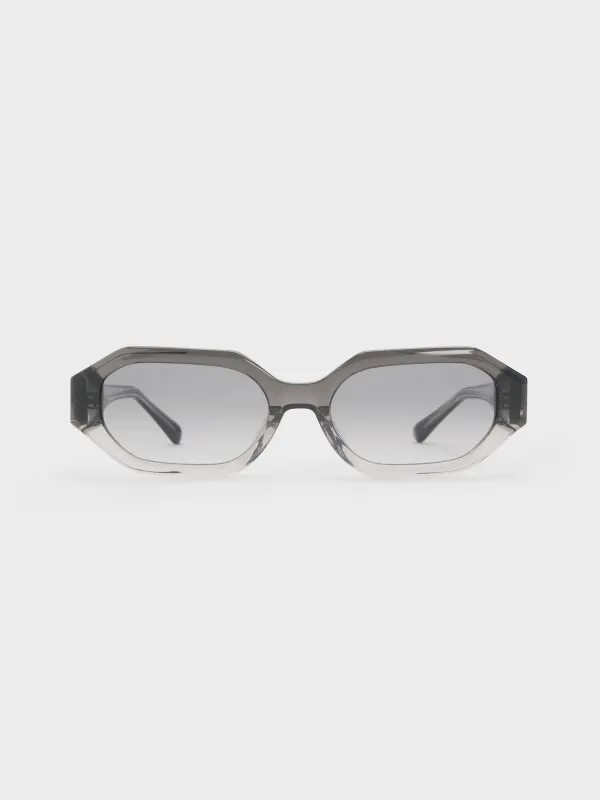 CHARLES & KEITH - Gabine Ombre Oval Sunglasses made by Charles & Keith