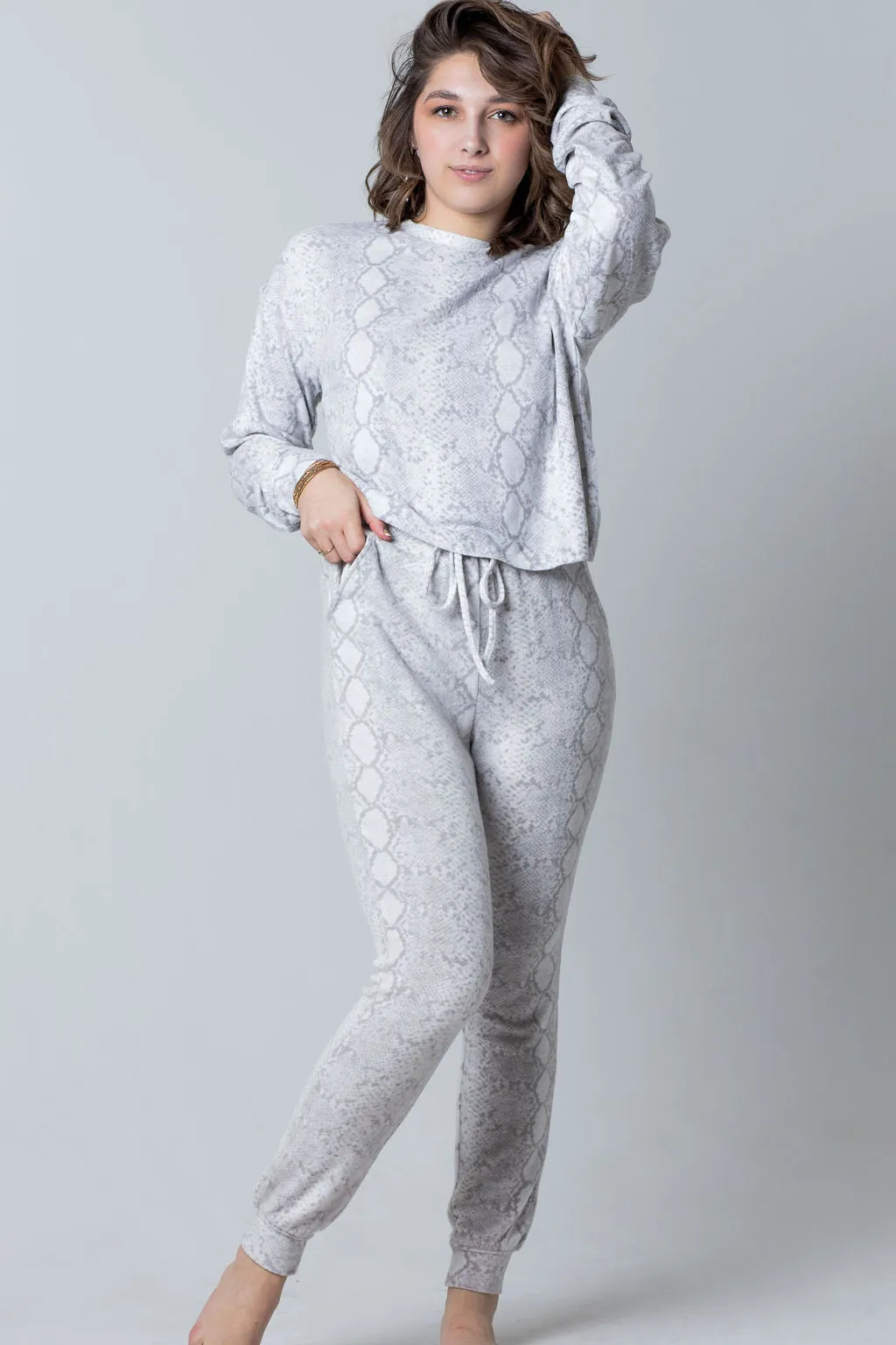 Women's Lounge Set (2pcs Pullover+ Pant) sold by Fornia product image thumbnail 5