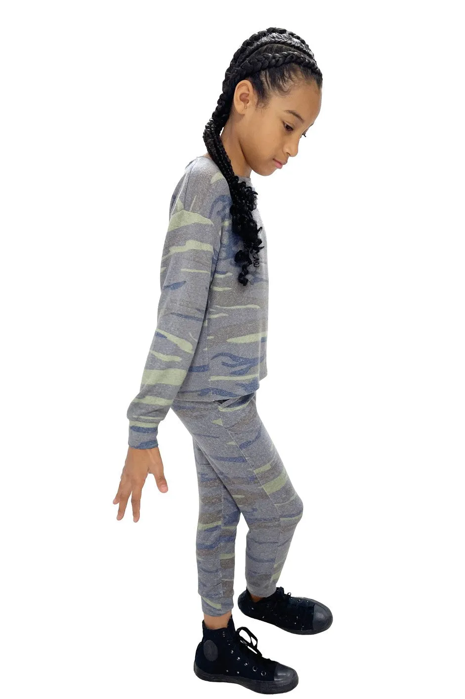 Kid's Lounge Set Green Camo sold by Fornia product image thumbnail 2