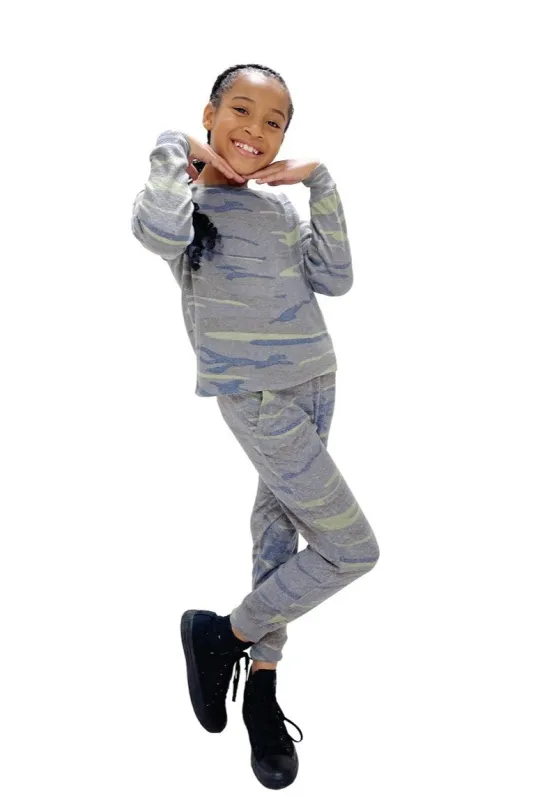 Kid's Lounge Set Green Camo sold by Fornia