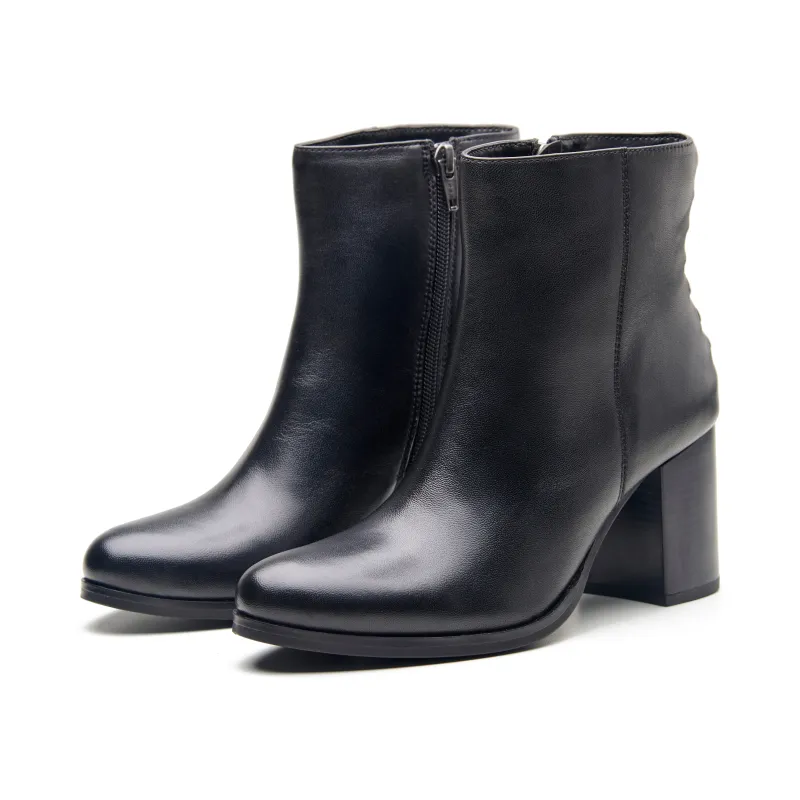 Frida Womens Leather Ankle Boot made by Allonsi