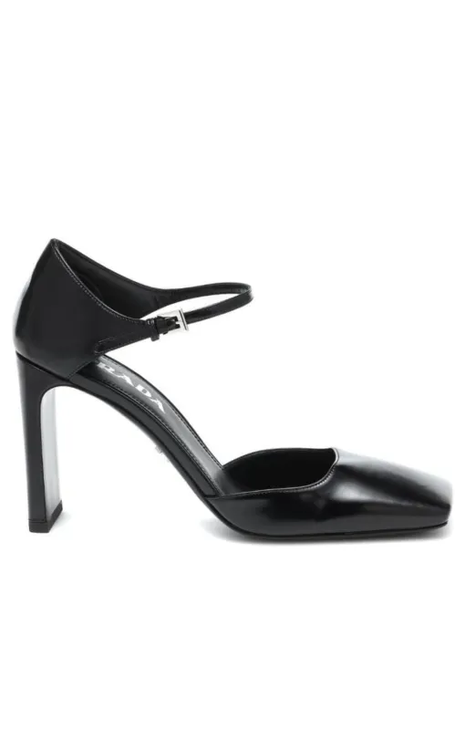Leather Pumps sold by Runaway Catalog