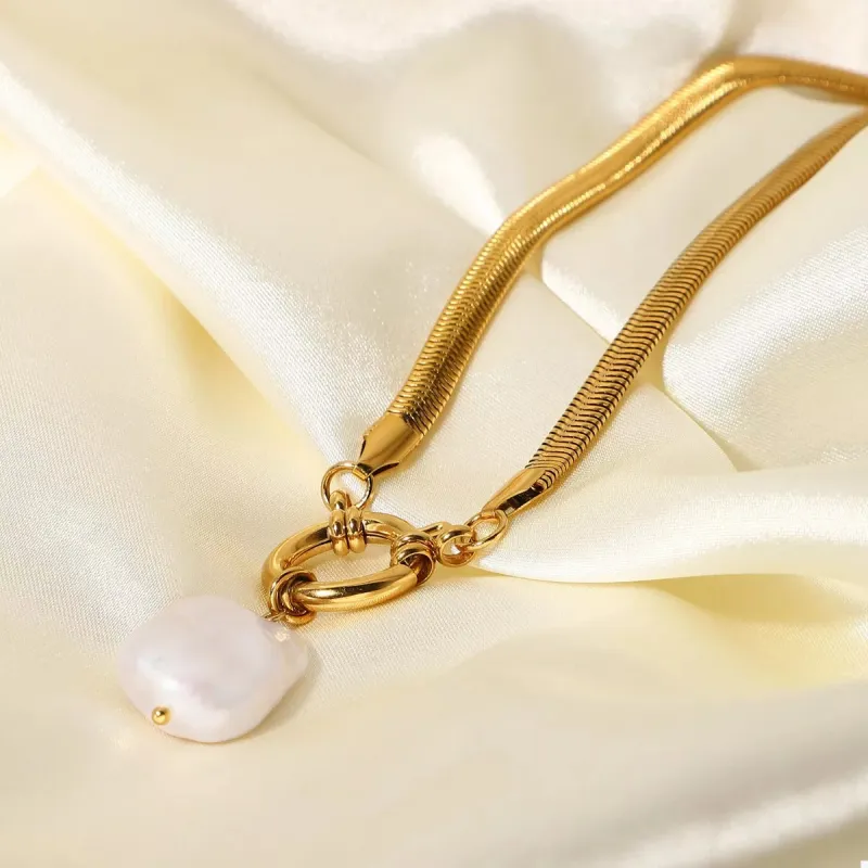 18K Gold-Plated Freshwater Pearl Pendant Necklace made by Trendsi