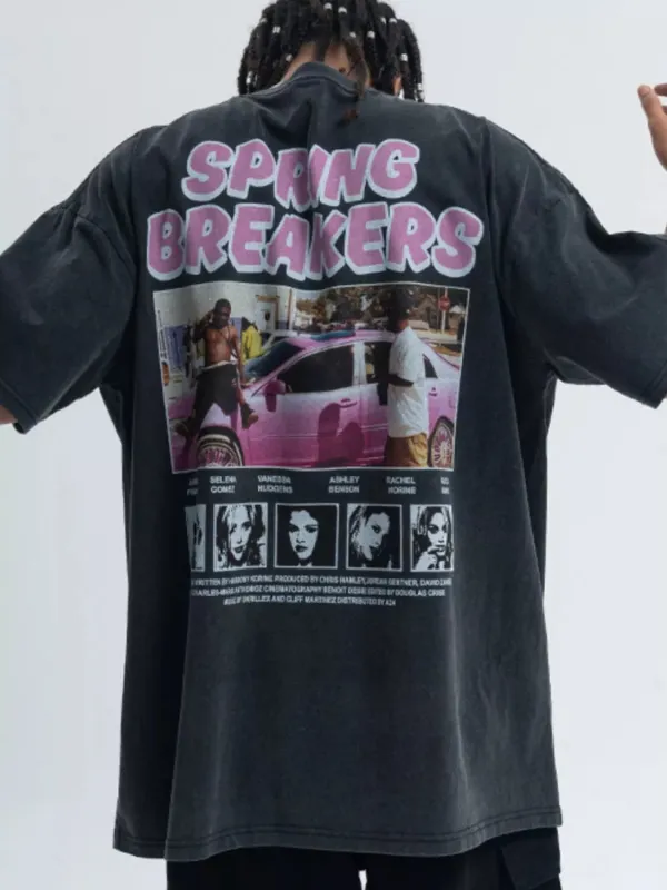 Men's Graphic Round Neck Short Sleeve T-Shirt made by Trendsi