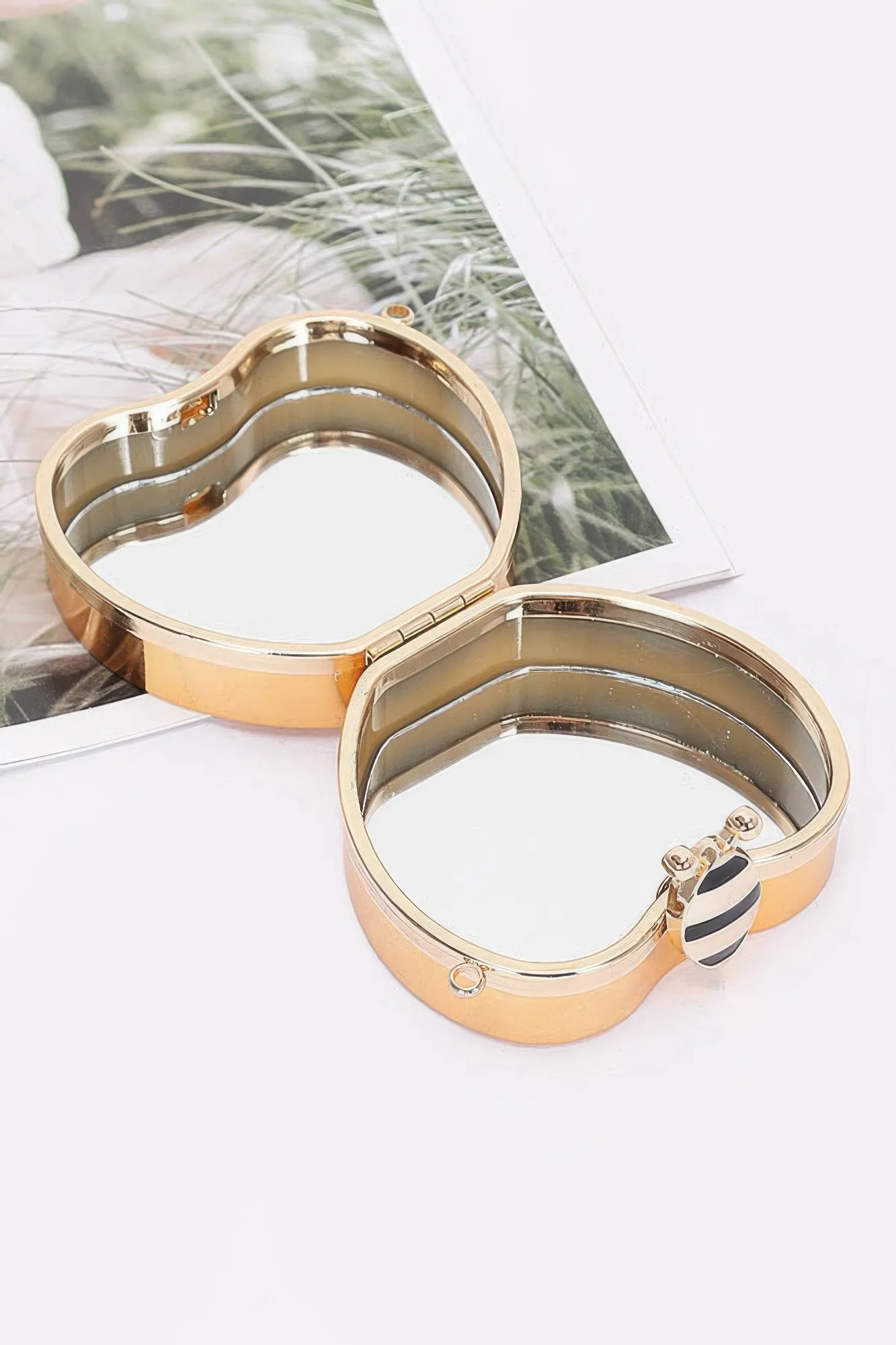 Metal Mini Clutch sold by Unique Kulture product image thumbnail 4