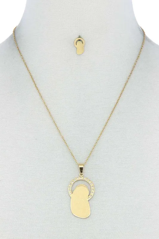 Fashion Stylish Mary Pendant Necklace And Earring Set made by C.C