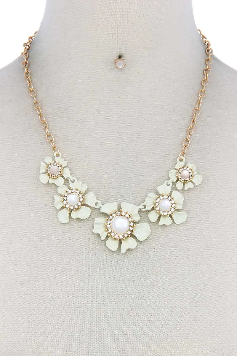 Floral Pearl Bead Necklace sold by Unique Kulture product image thumbnail 3