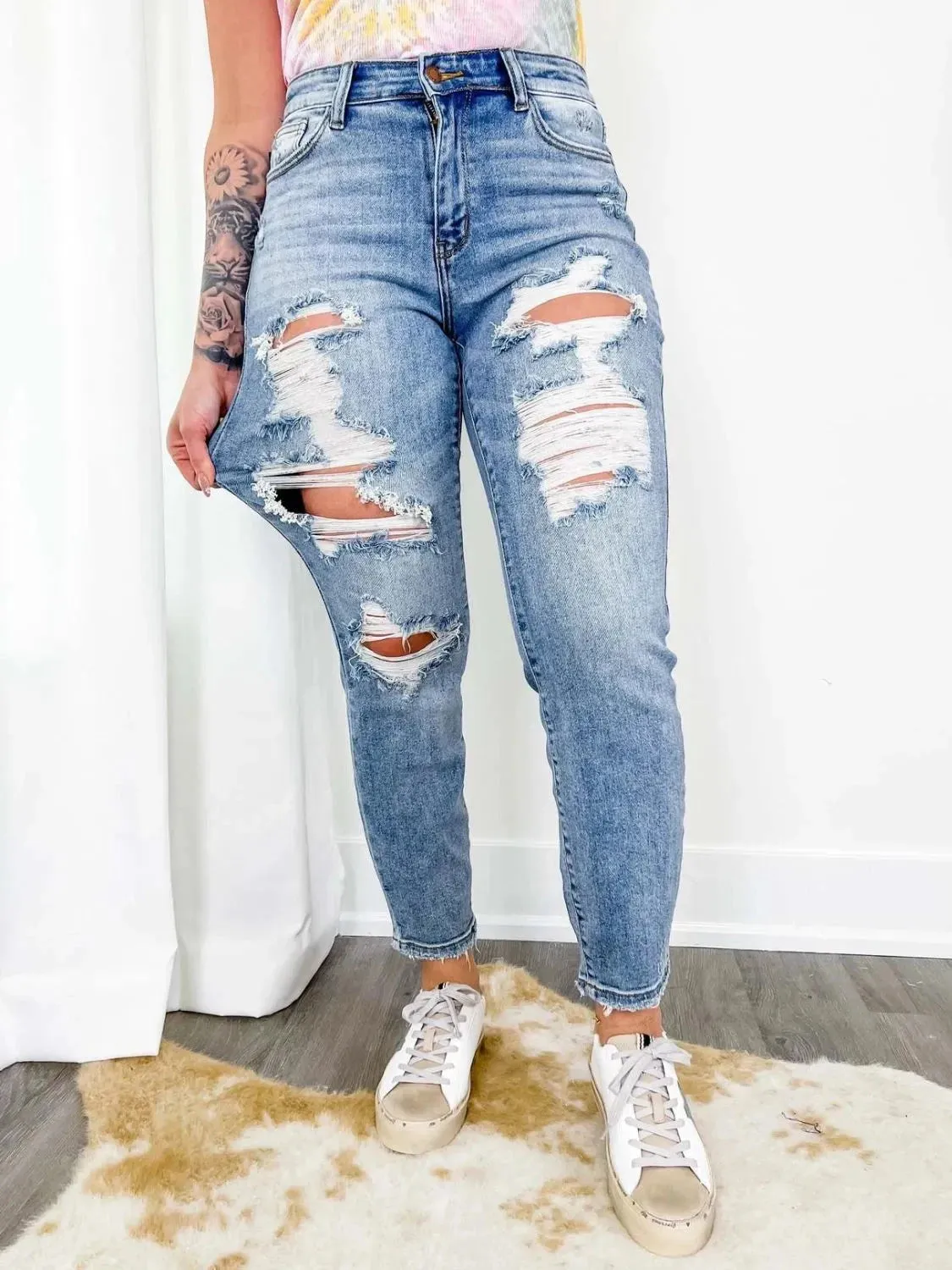 Distressed Skinny Jeans sold by Unique Kulture product image thumbnail 2