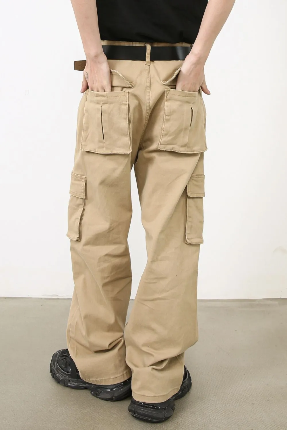 Men's Baggy Jeans with Cargo Pockets sold by Unique Kulture product image thumbnail 4
