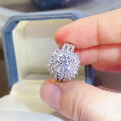 2 Carat Moissanite 925 Sterling Silver Ring sold by Unique Kulture product image thumbnail 2